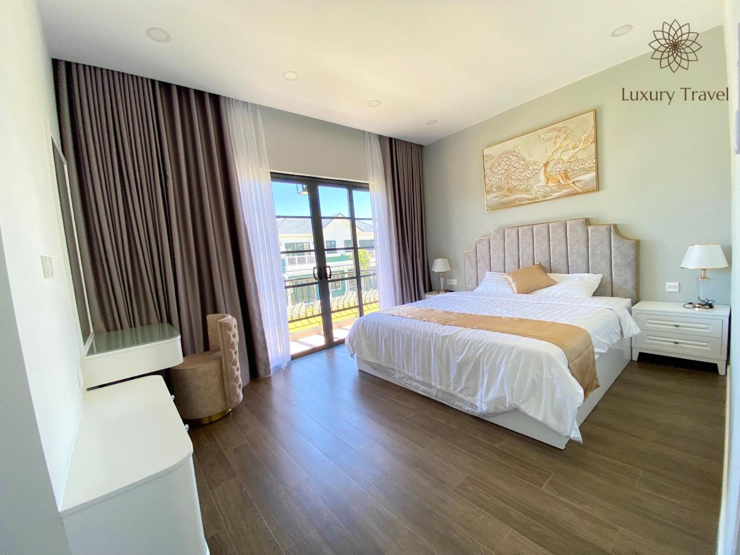 Coral Sunset Villa view 3