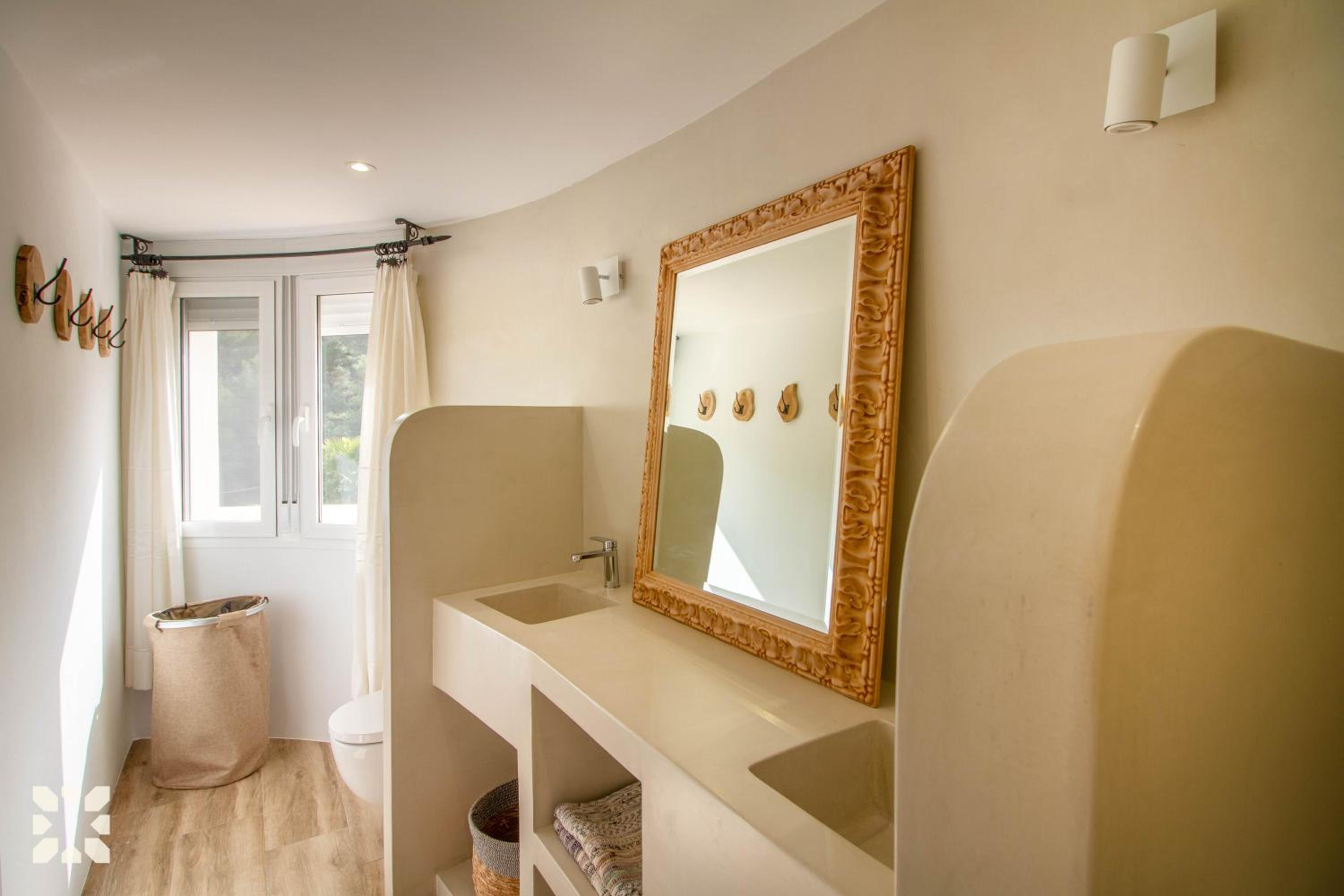 Villa Condor by Abahana Villas