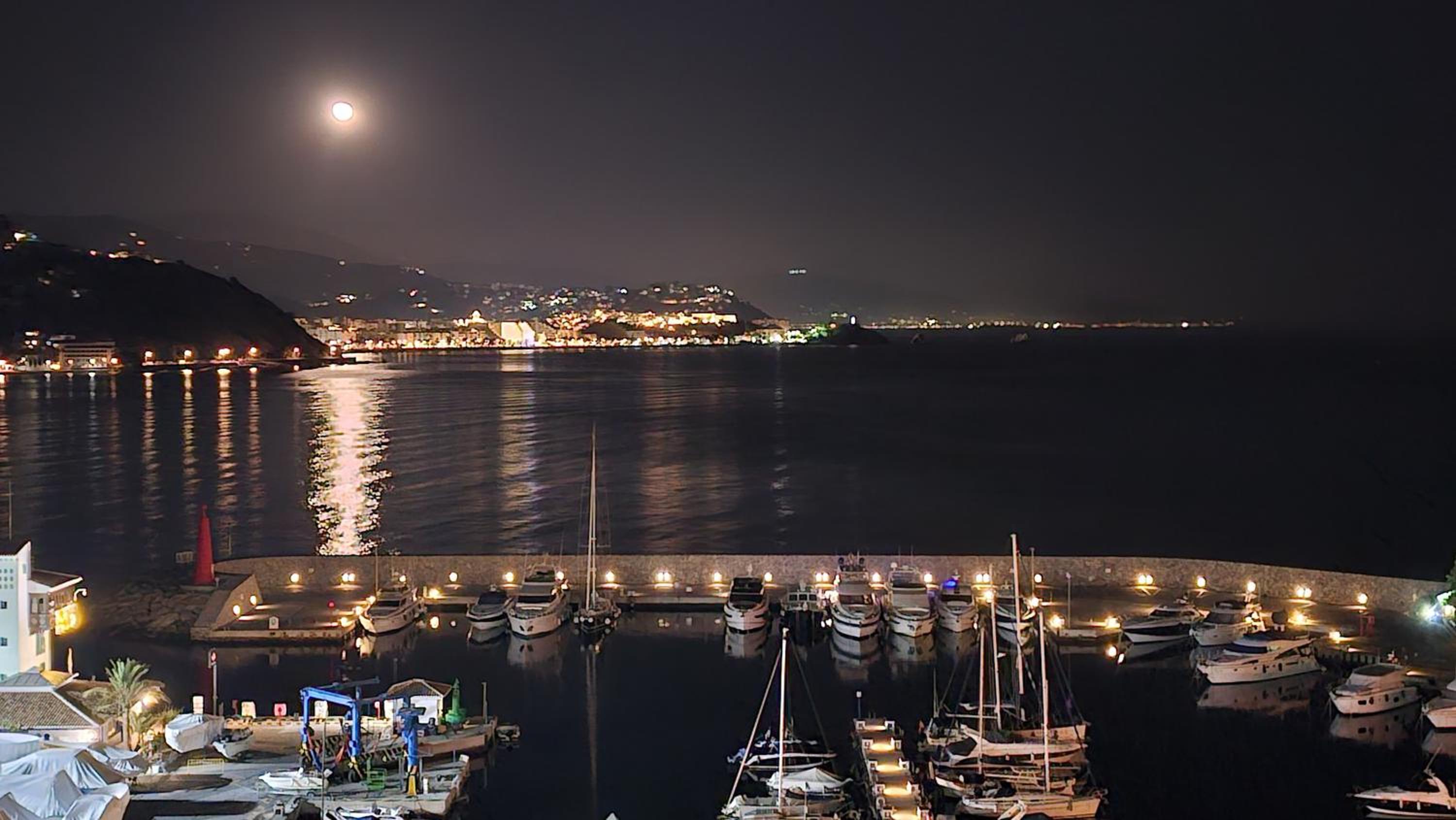 Icon Marina B