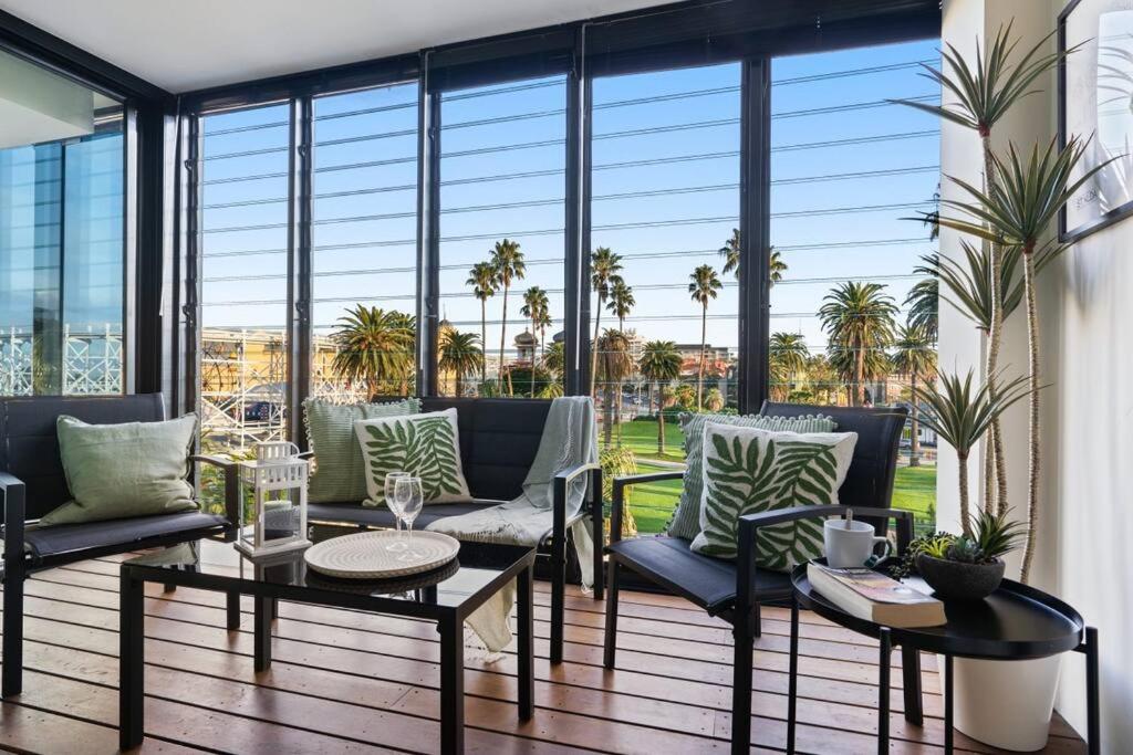 Charming Seaside Retreat