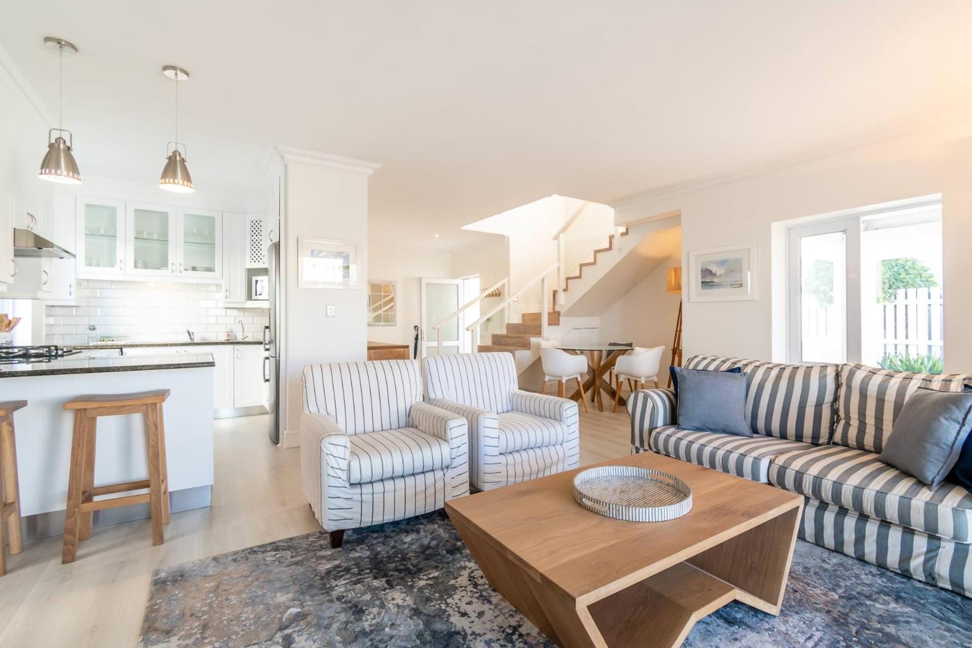 Easy canal living on Thesen Islands