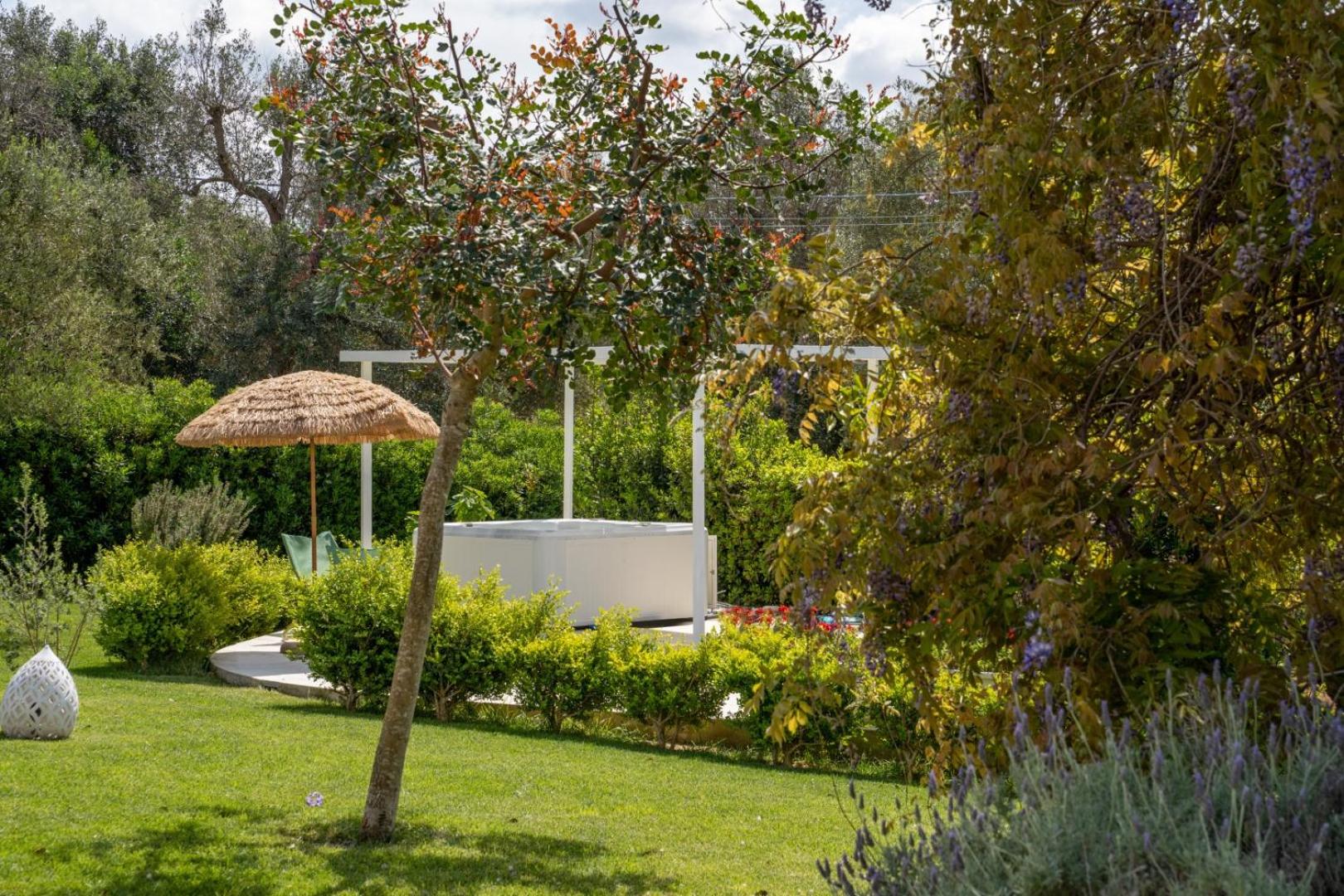 Trullo dei Sogni con Piscina e Jacuzzi