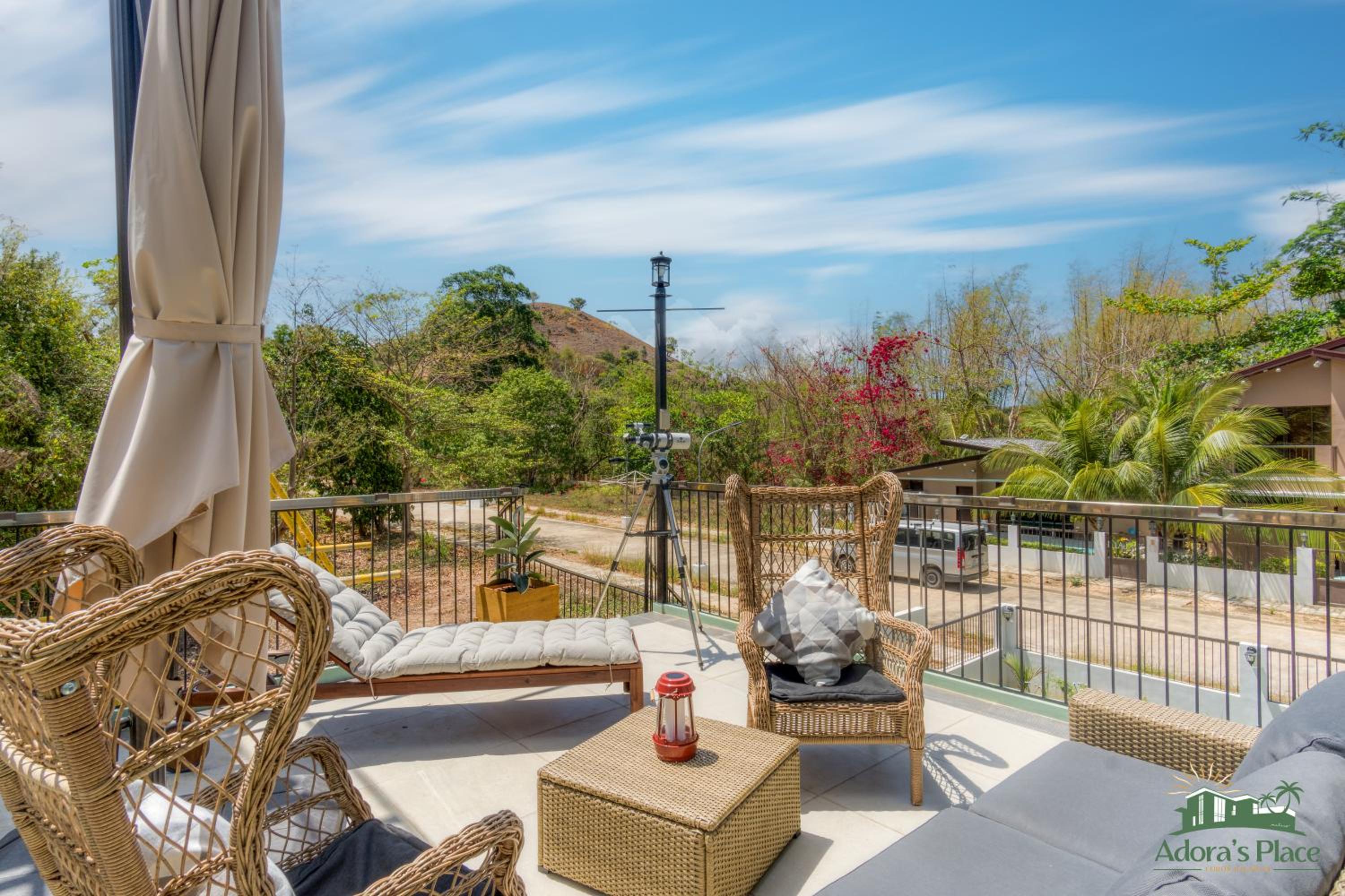 Adora's Place - Sleeps 16