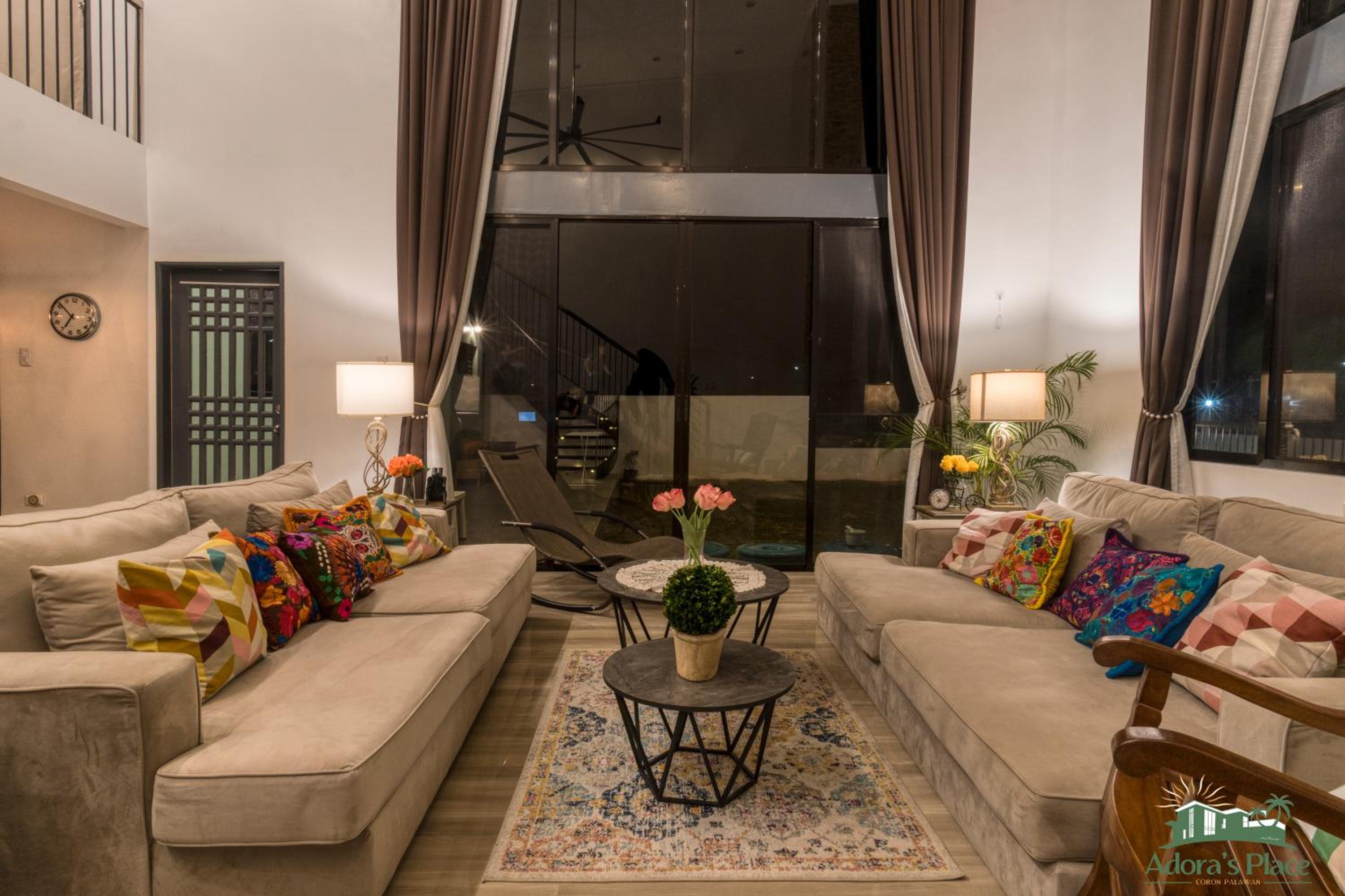 Adora's Place - Sleeps 16