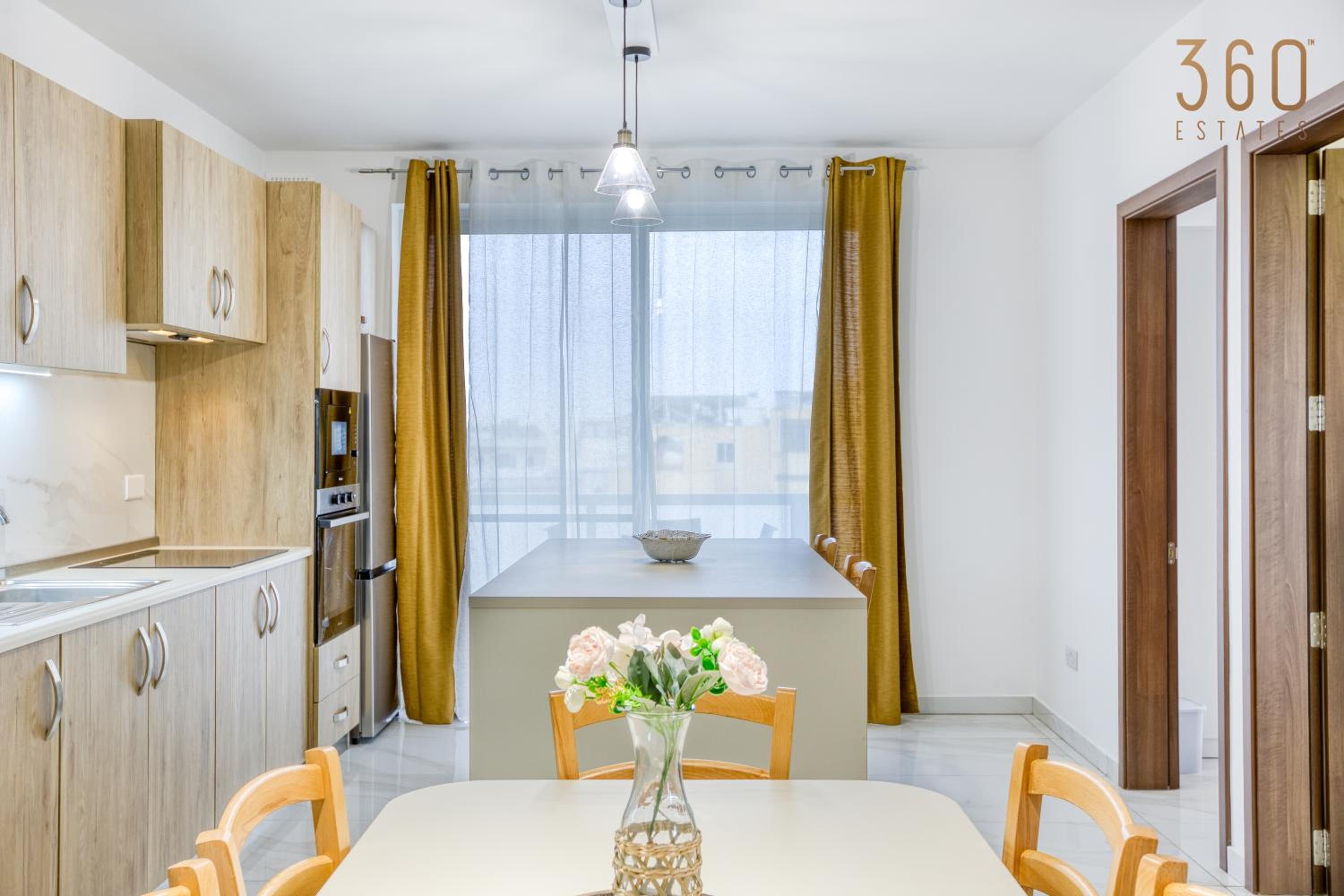 Cosy 3BR home with Balcony & Sofa bed in Zabbar by 360 Estates view 2