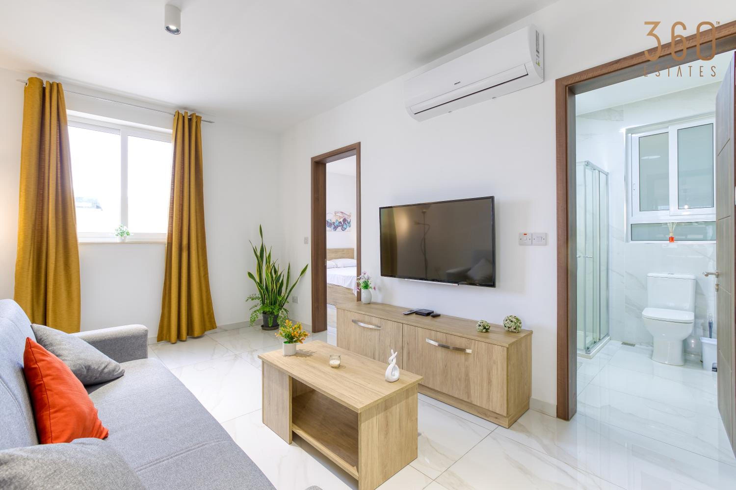 Cosy 3BR home with Balcony & Sofa bed in Zabbar by 360 Estates photo 2