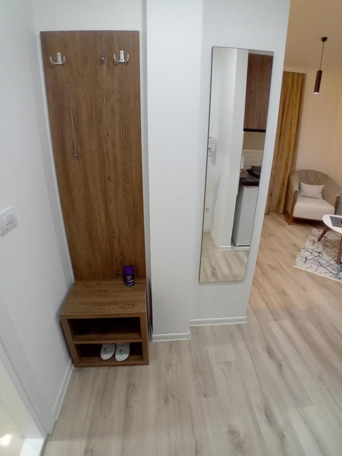Aqua Studios with Spa & Free Parking view 2