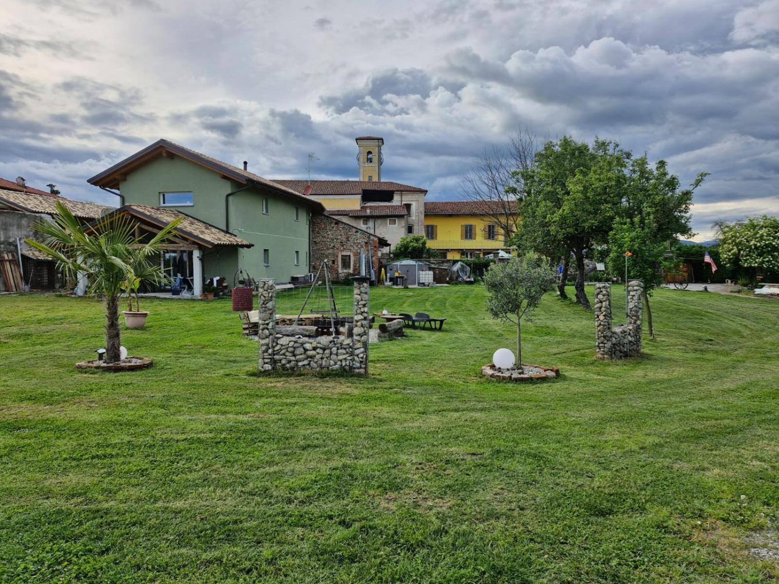 Photo 11