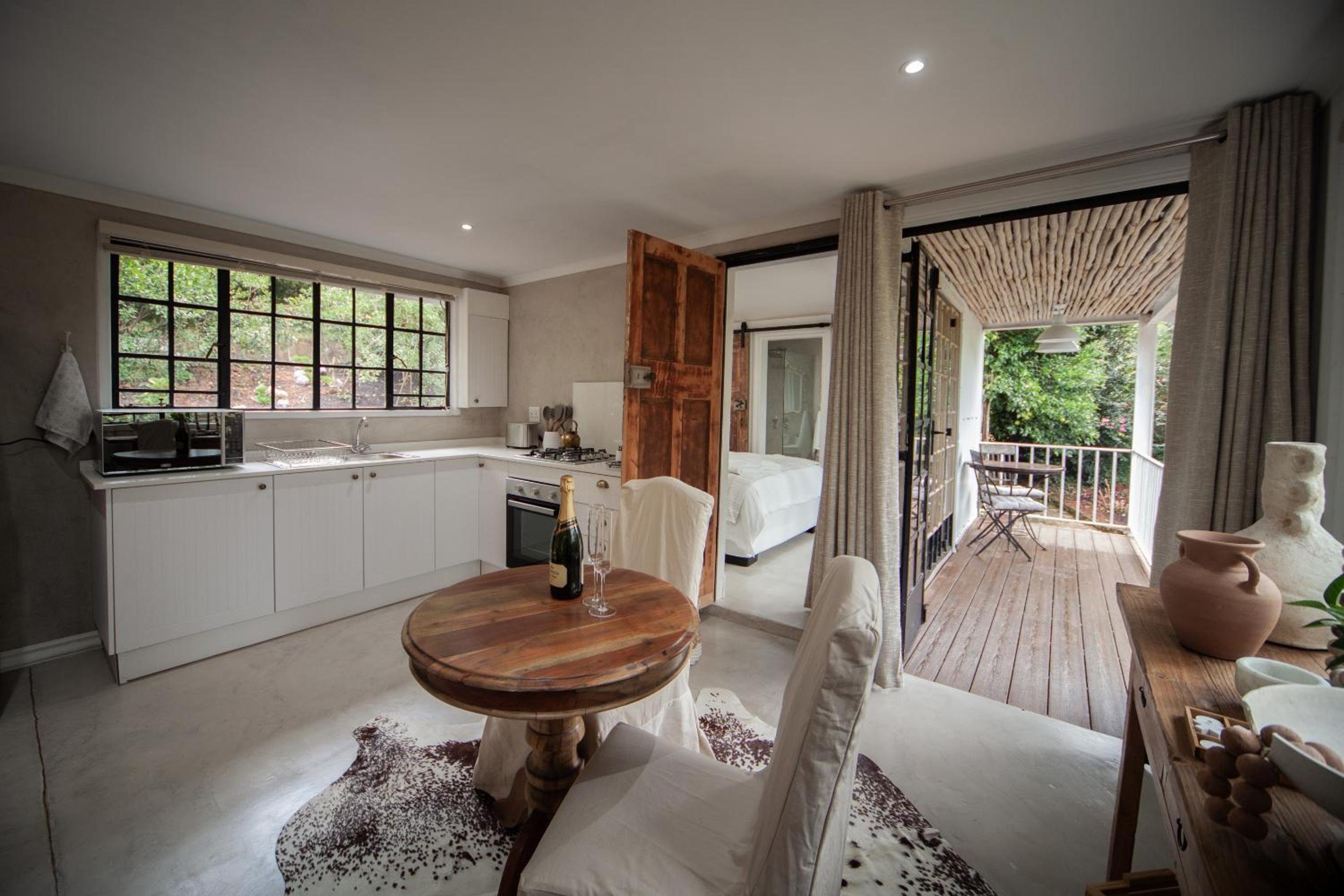 Viewpoint Cottage 1