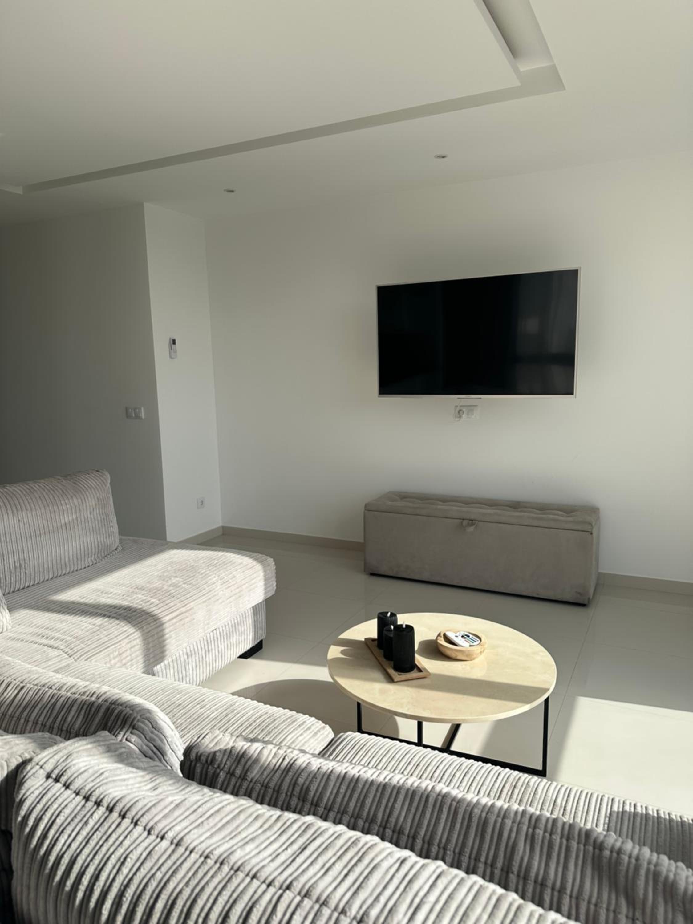 Sharksproperties Apartment