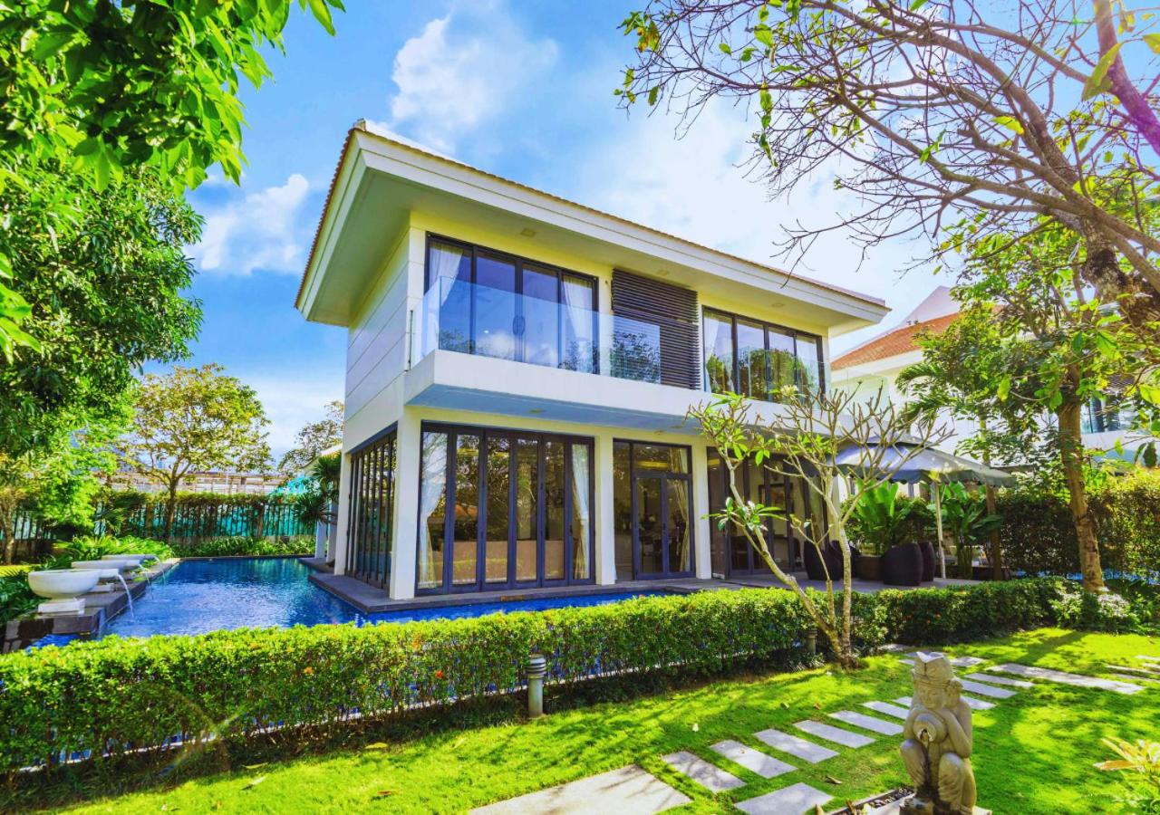 Deluxe Beachside Resort Danang