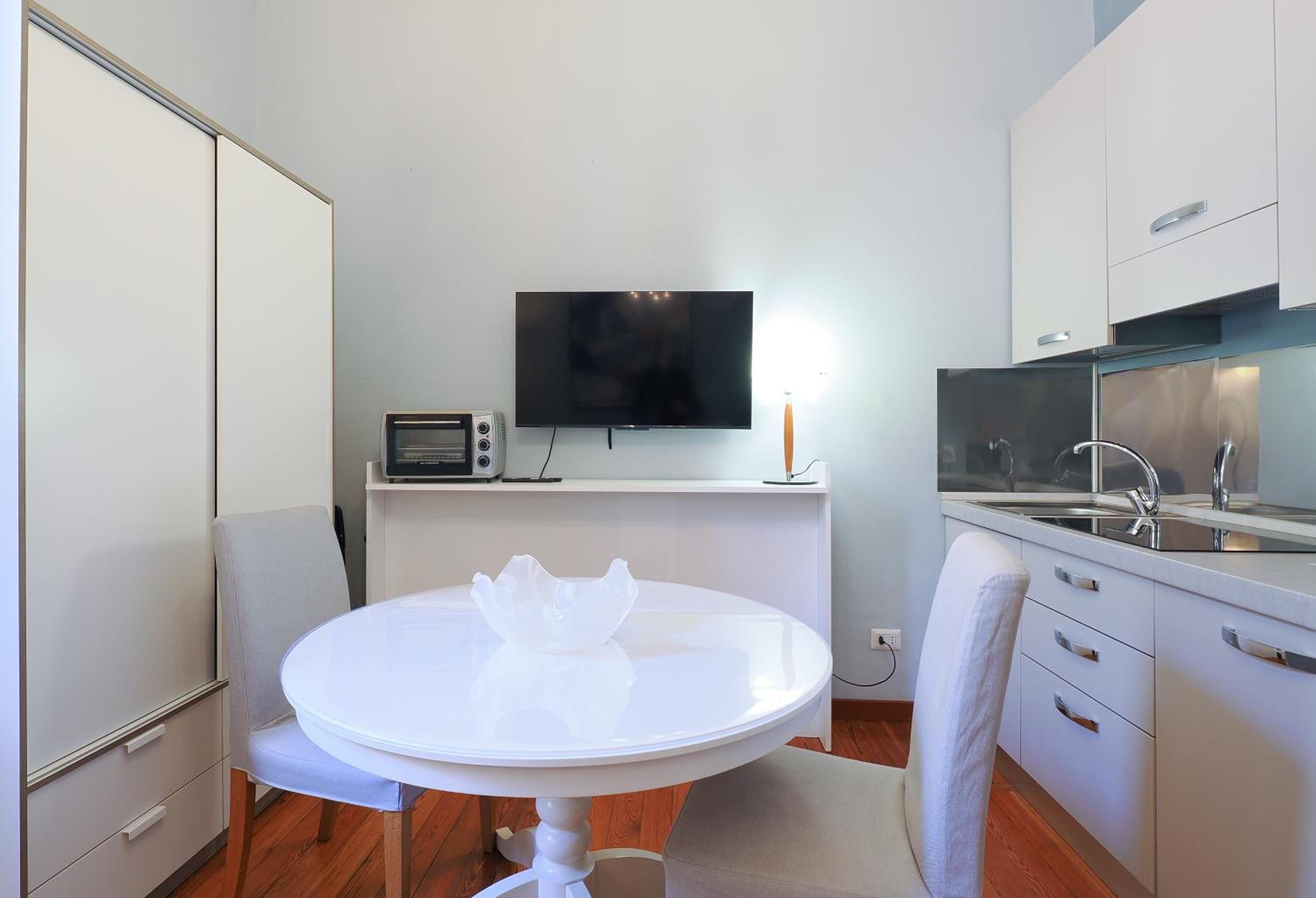 Mila Apartments Pisacane