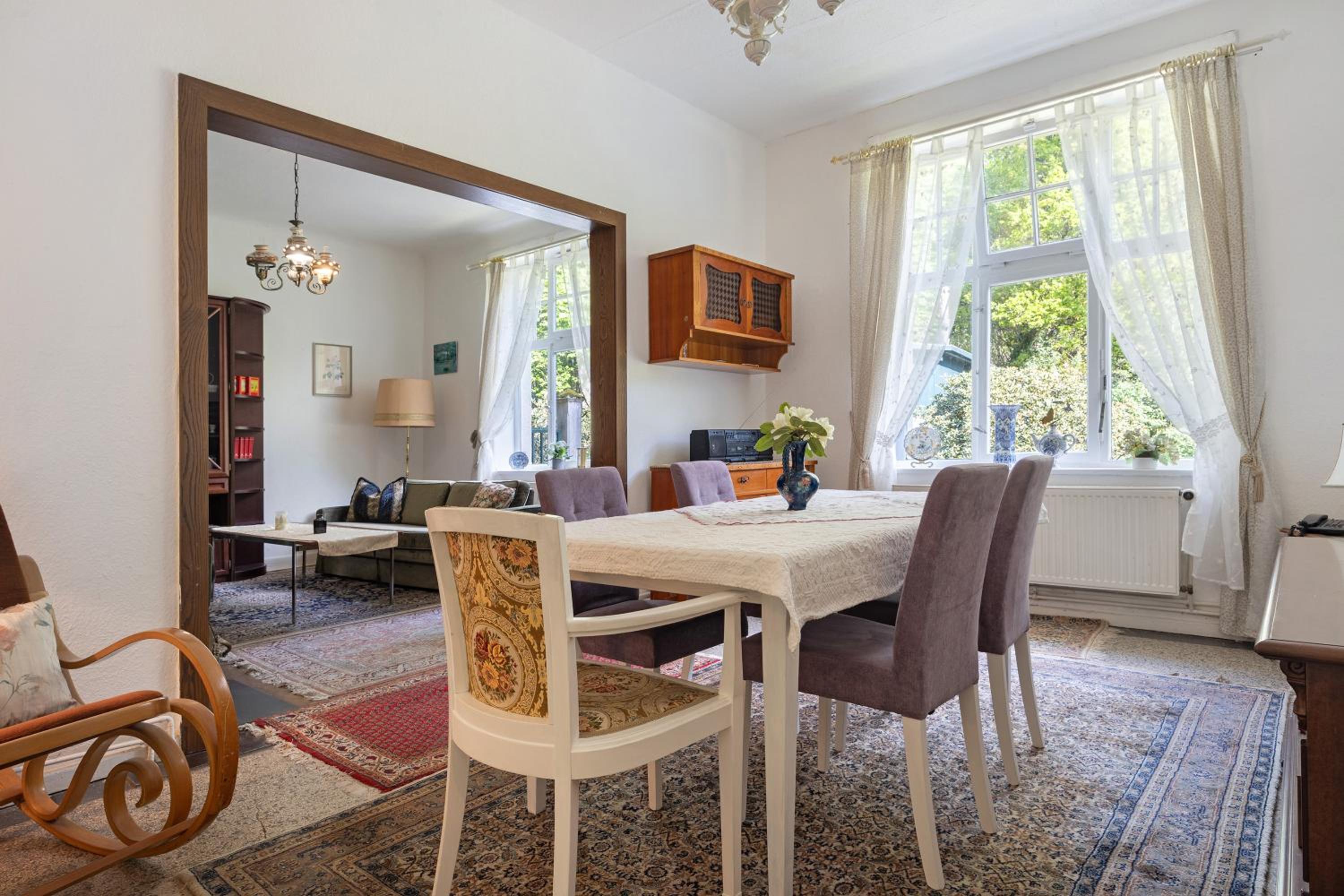 Grosszügiges Ferienhaus mit Wald
