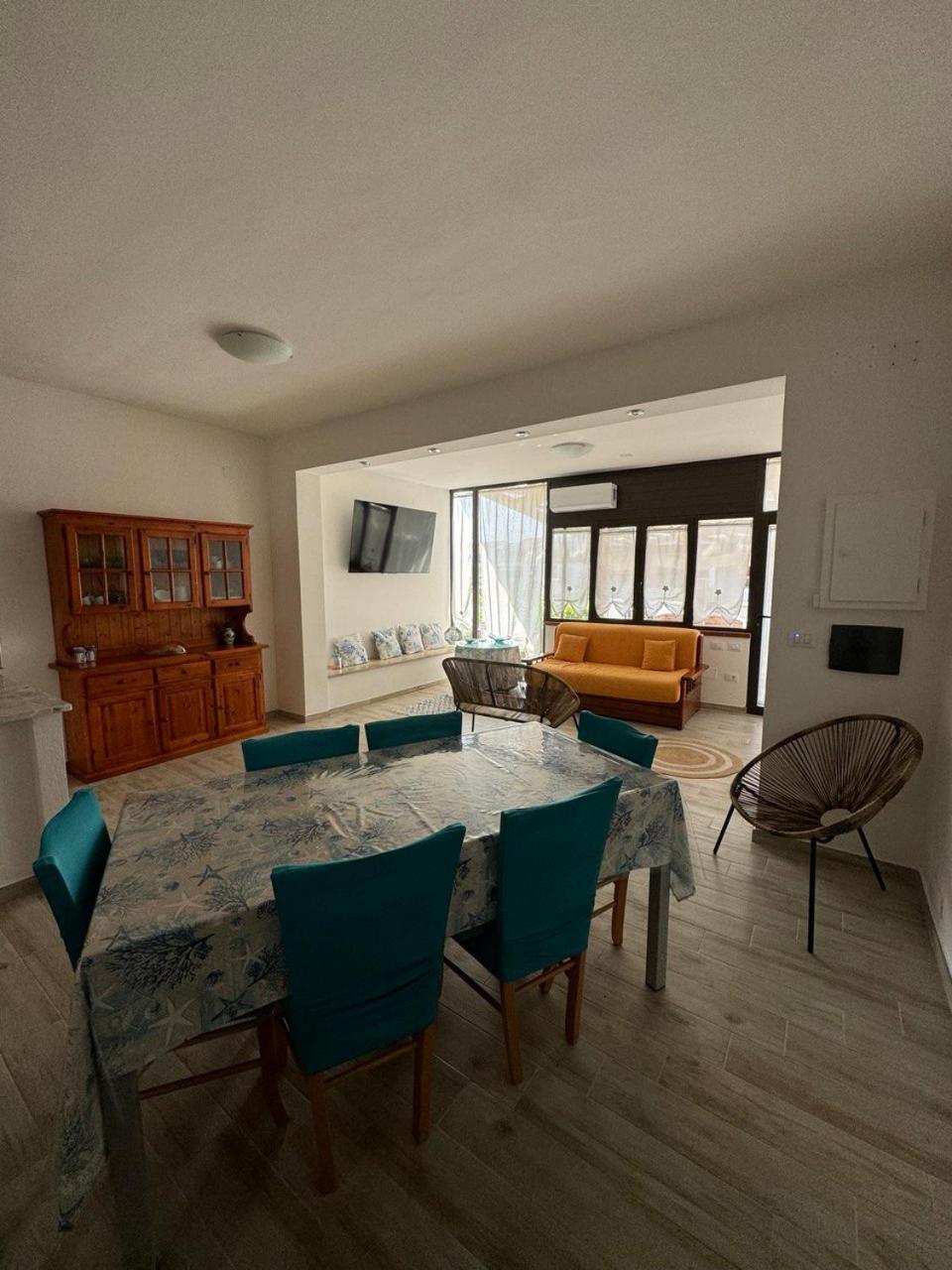 Endless Summer House