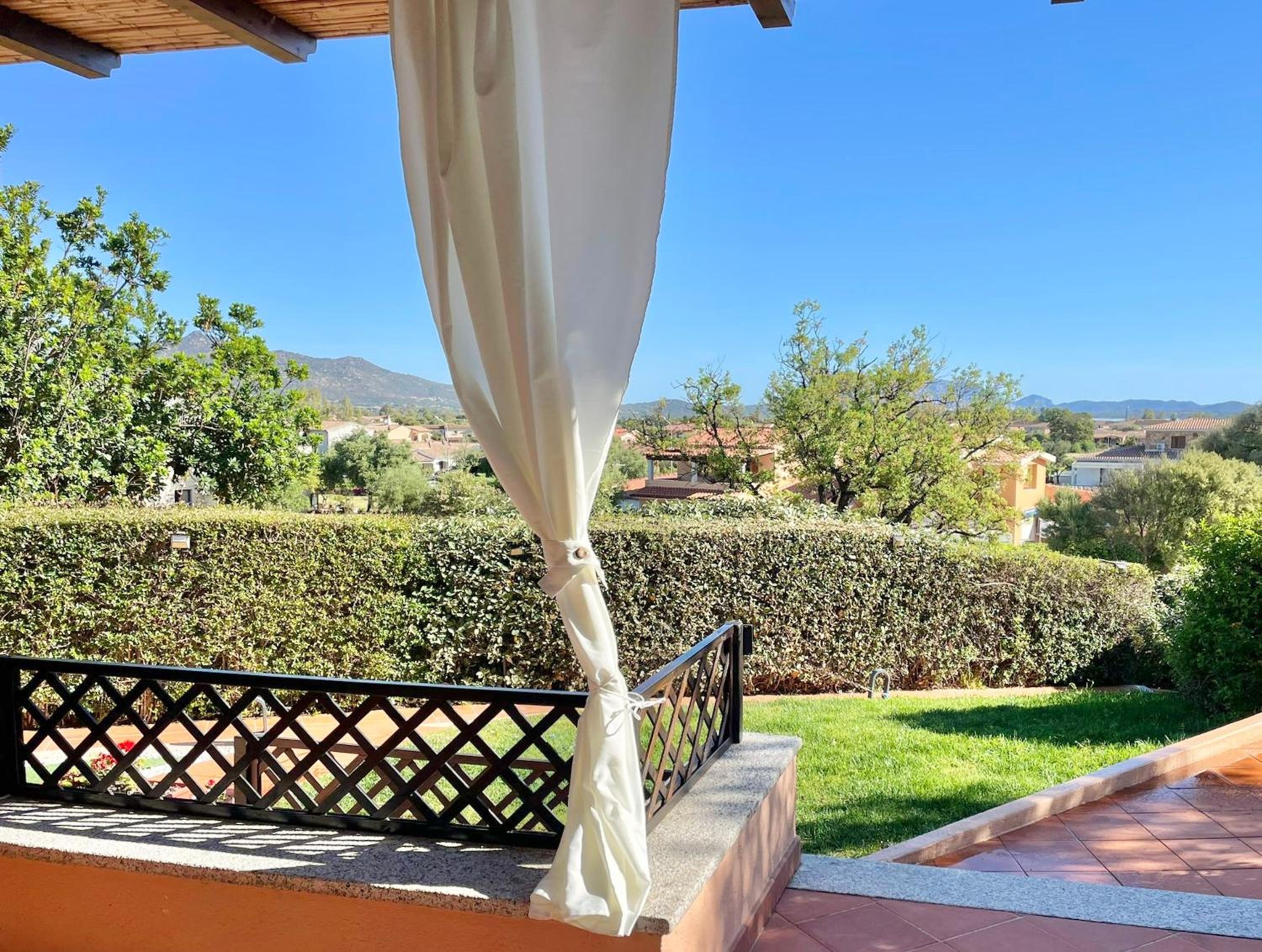 ISS Travel, Panoramic Sea View Ticino - 1 bedroom apartment 1,5 km from the beach view 3
