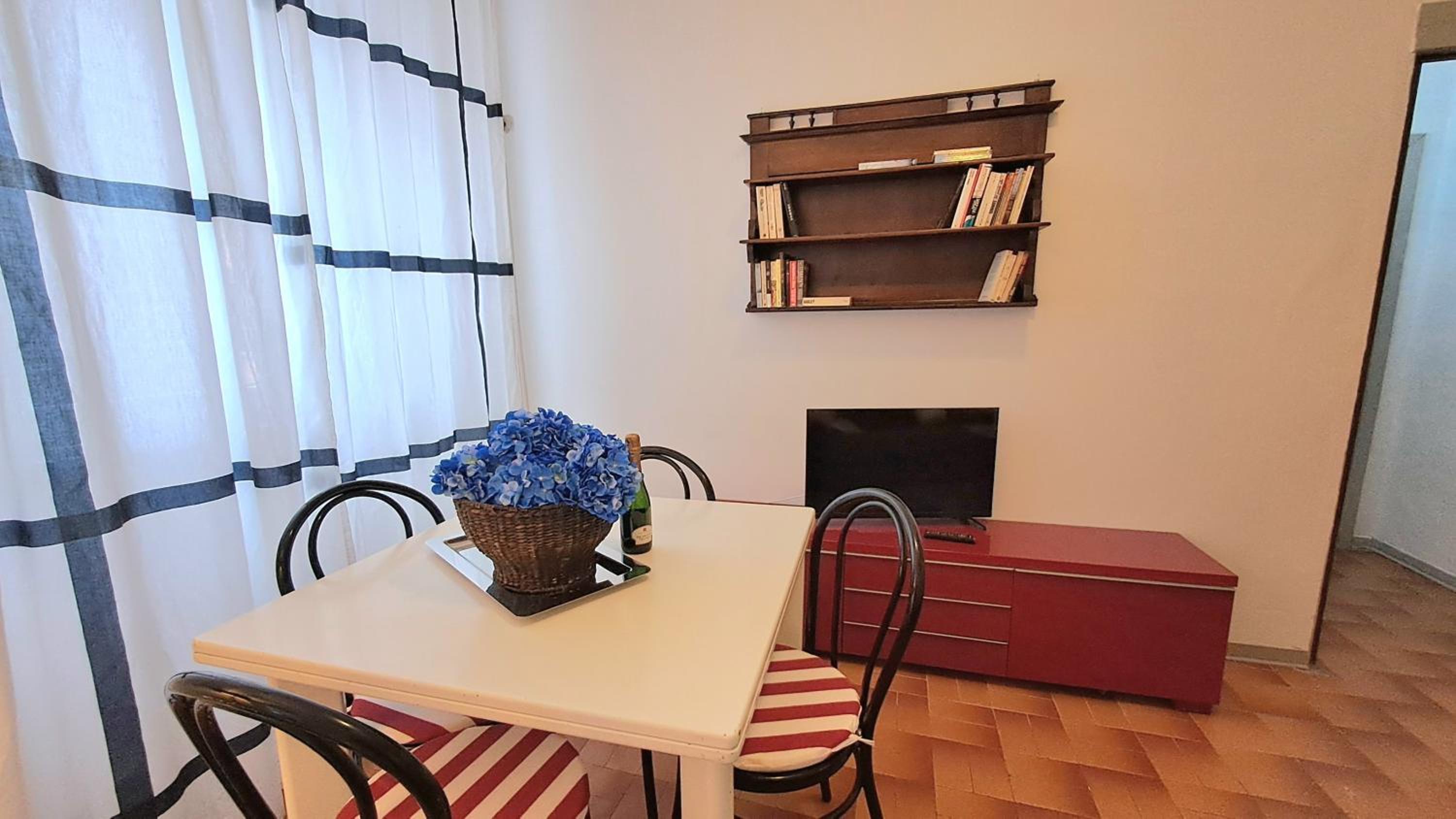 Blue Breeze Apartment