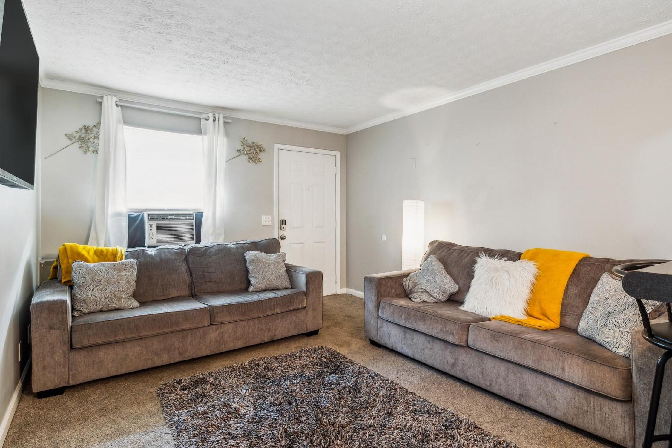 Cozy Nashville Condo - Pets Welcome, Free Park view 2