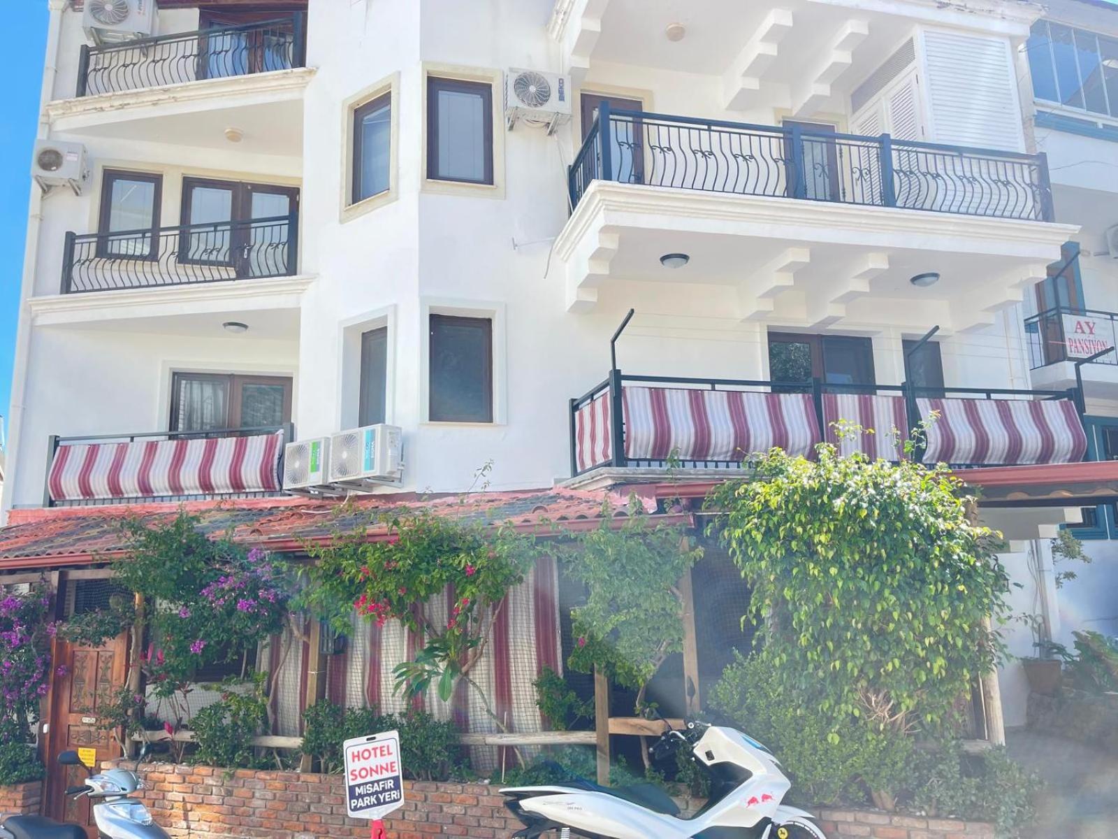 Hotel Sonne Apartments - Image 1