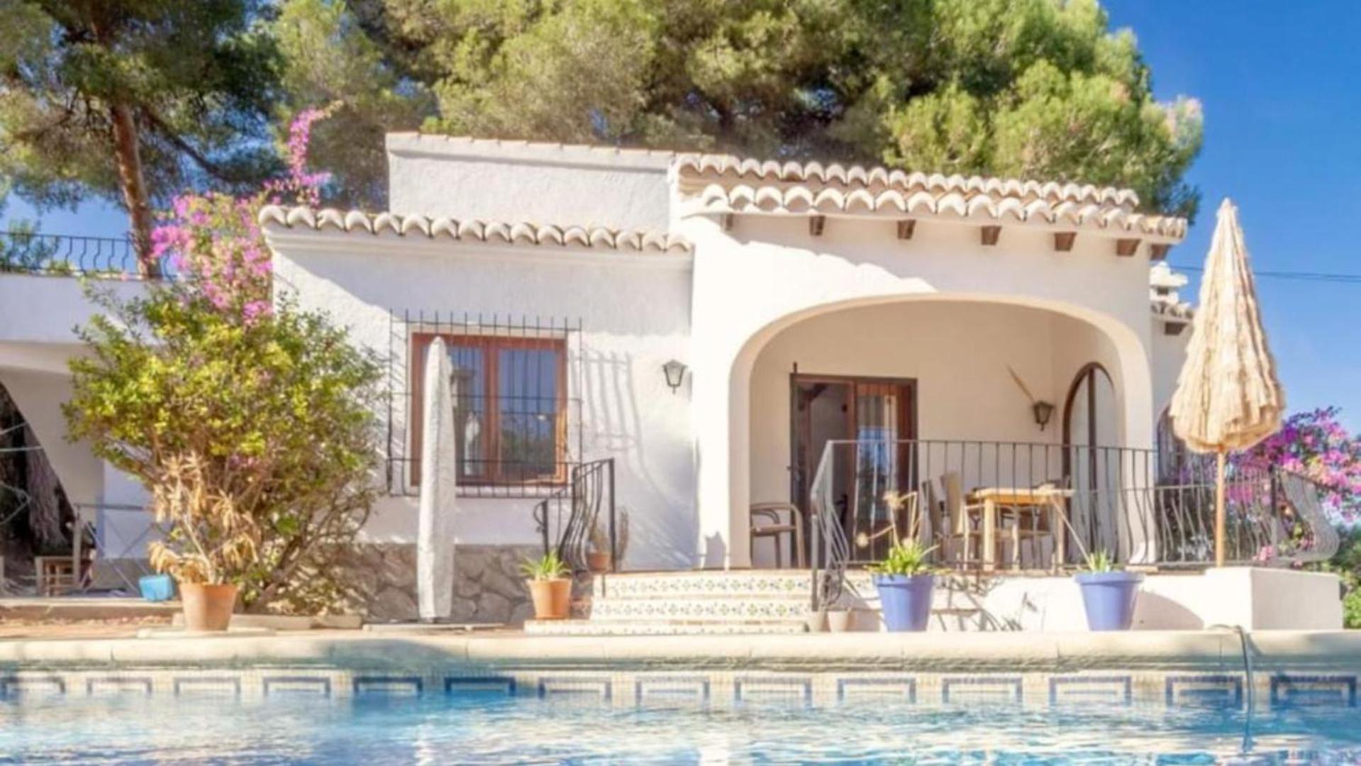 Lovely 3 Bed or 2 bed Villa in Xabia Tossalet view 4