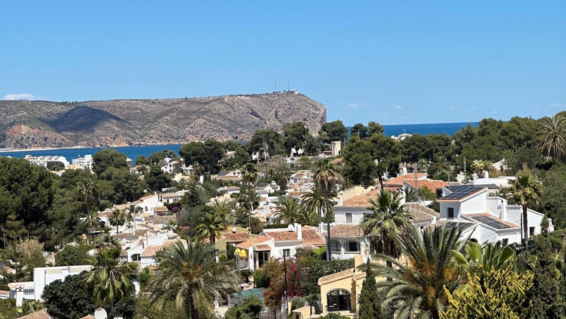Lovely 3 Bed or 2 bed Villa in Xabia Tossalet view 3