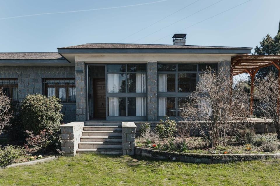 Casa independiente con maravillosas vistas a la montaña - Segovia