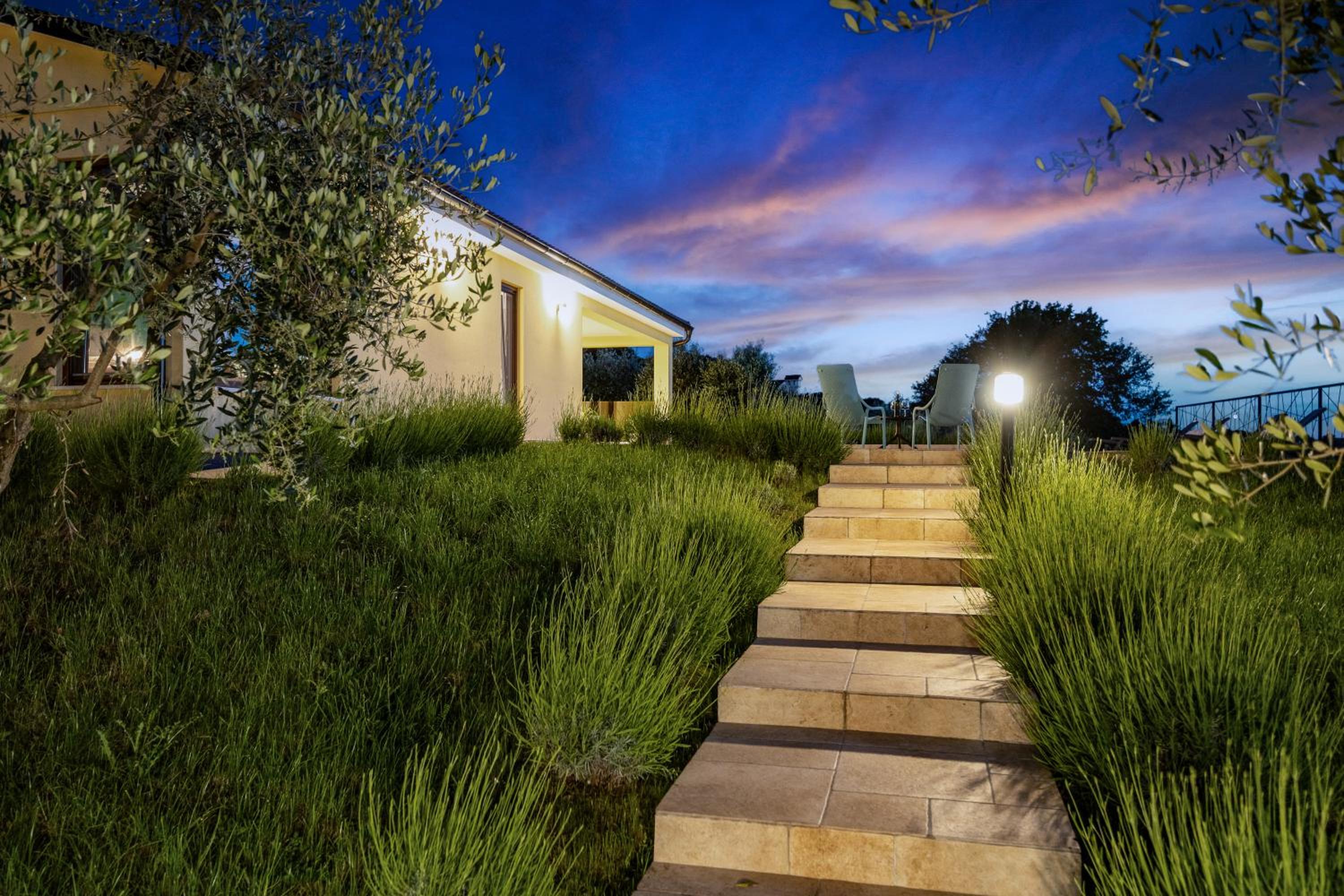 Villa Rok with Private Pool & Sunset Views near Pula view 4