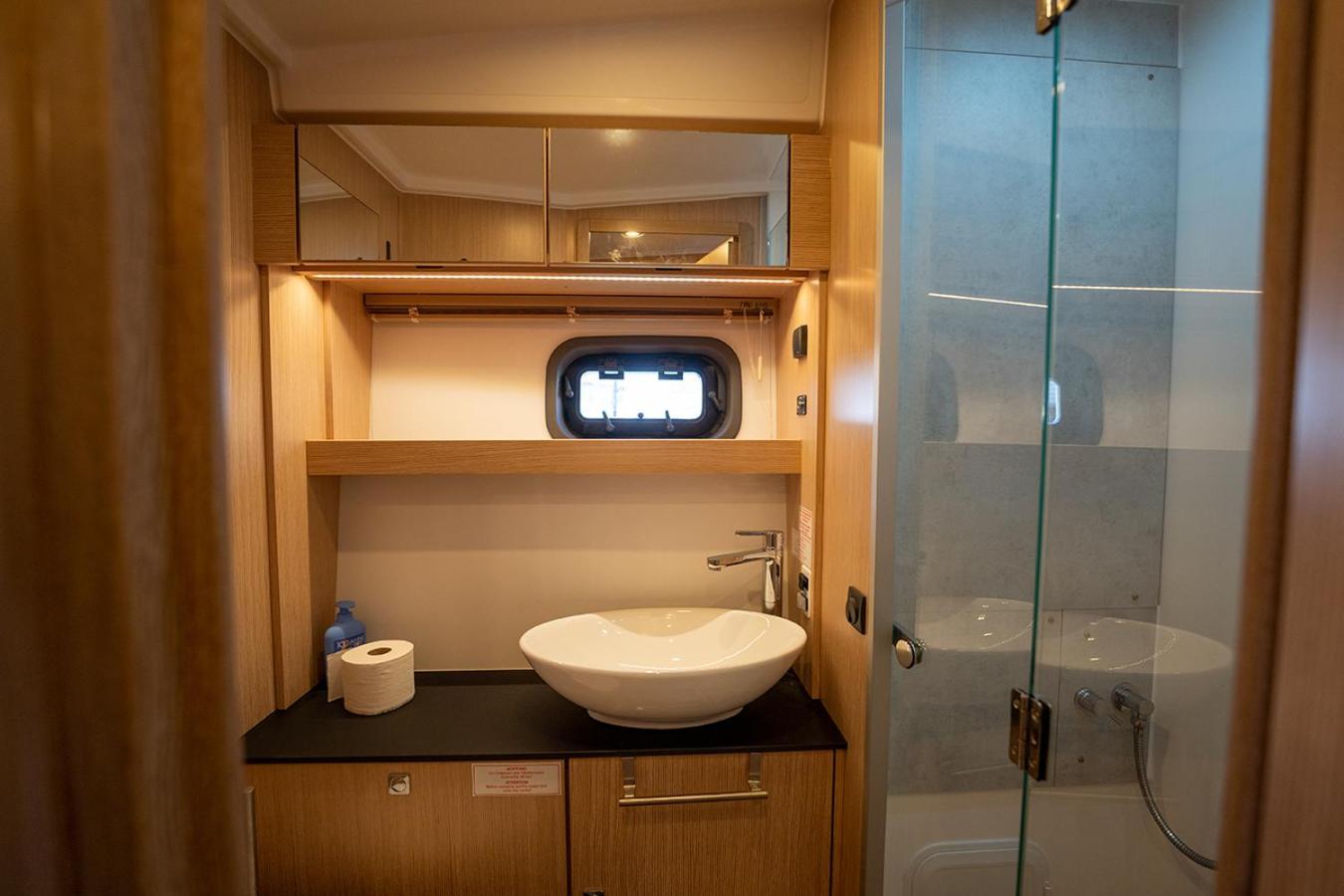 GreRos Yacht by ClaPa H.&G Group