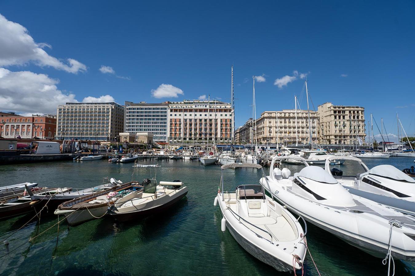 GreRos Yacht by ClaPa H.&G Group
