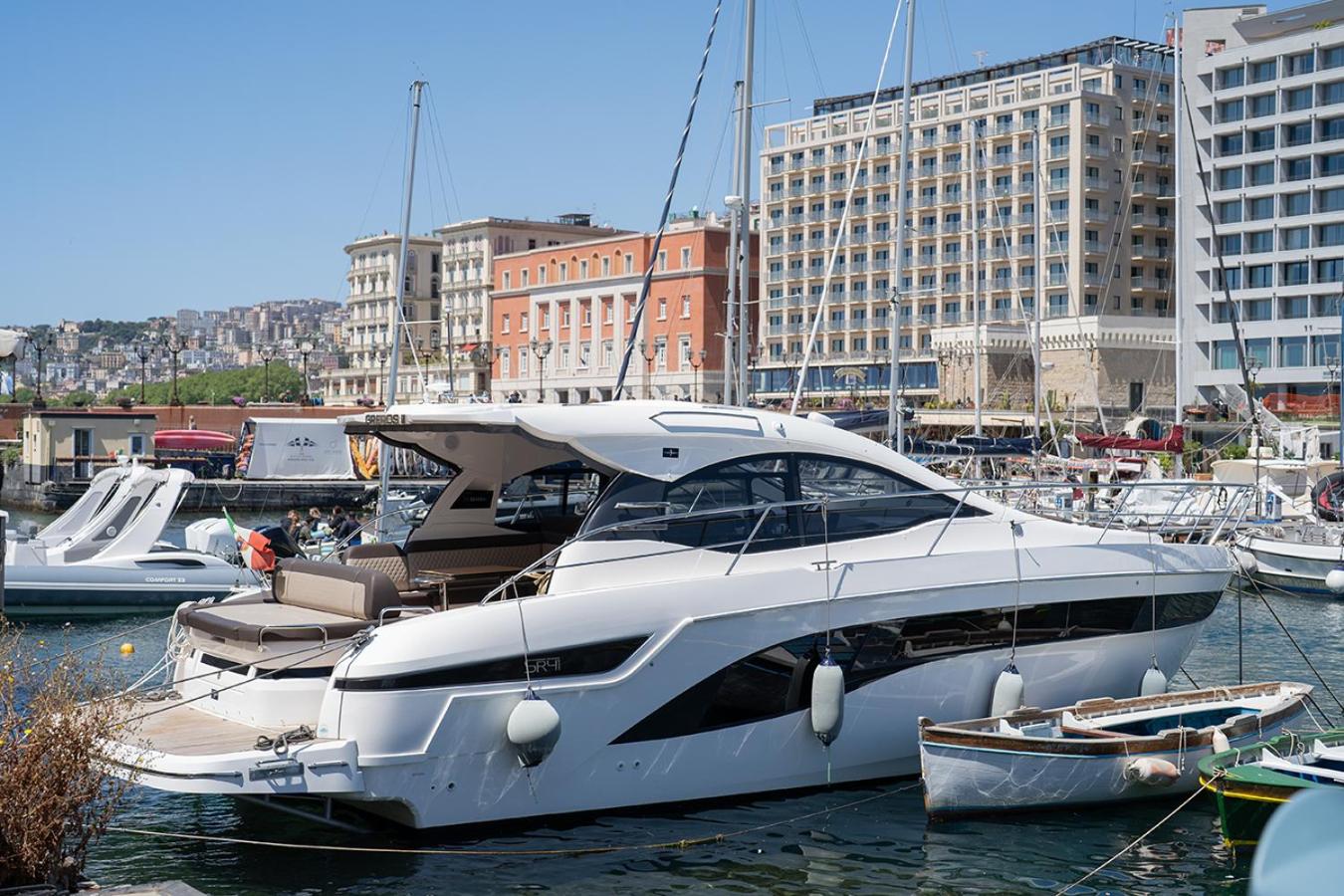 GreRos Yacht by ClaPa H.&G Group