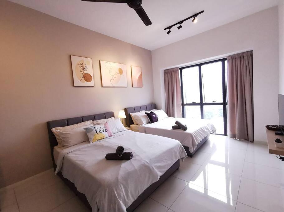 E 2-4pax Studio Near SunwayPyramid 100Mbps Wifi photo 1