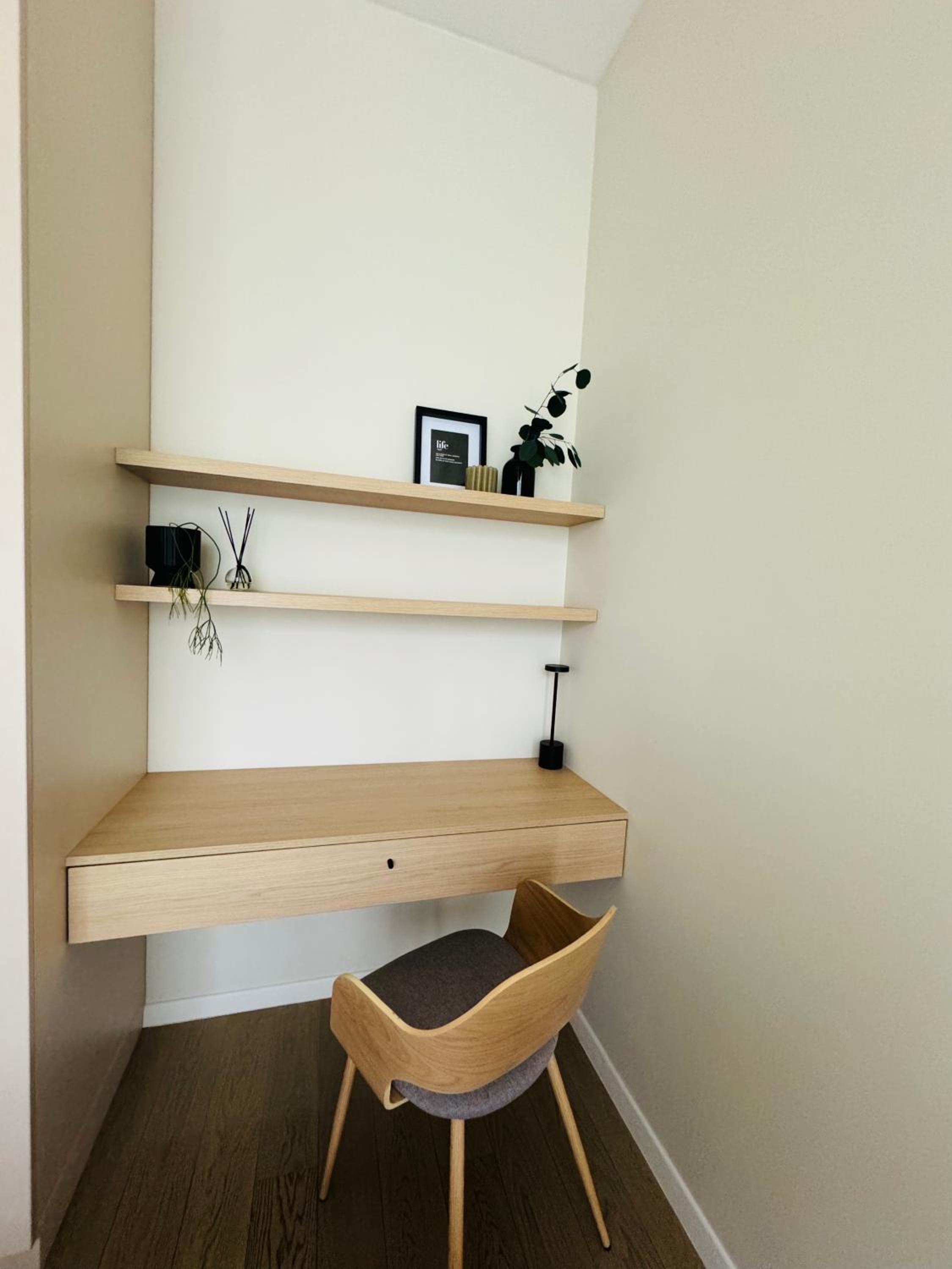 Moon apartment