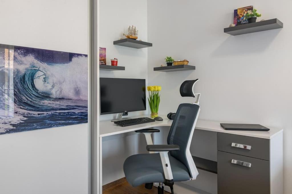 Villa and remote office 
