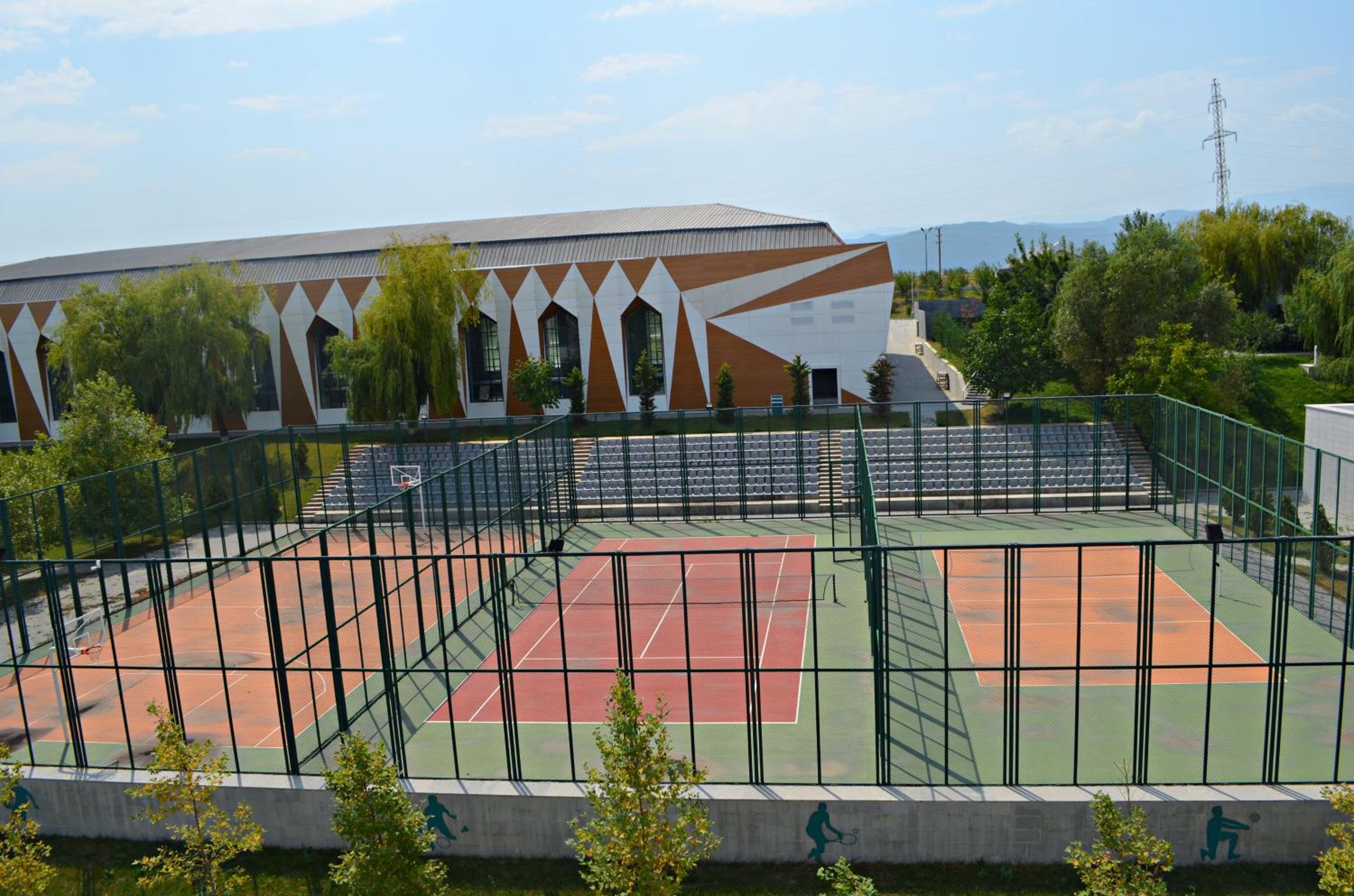 Arena Apartments & Villas Guba