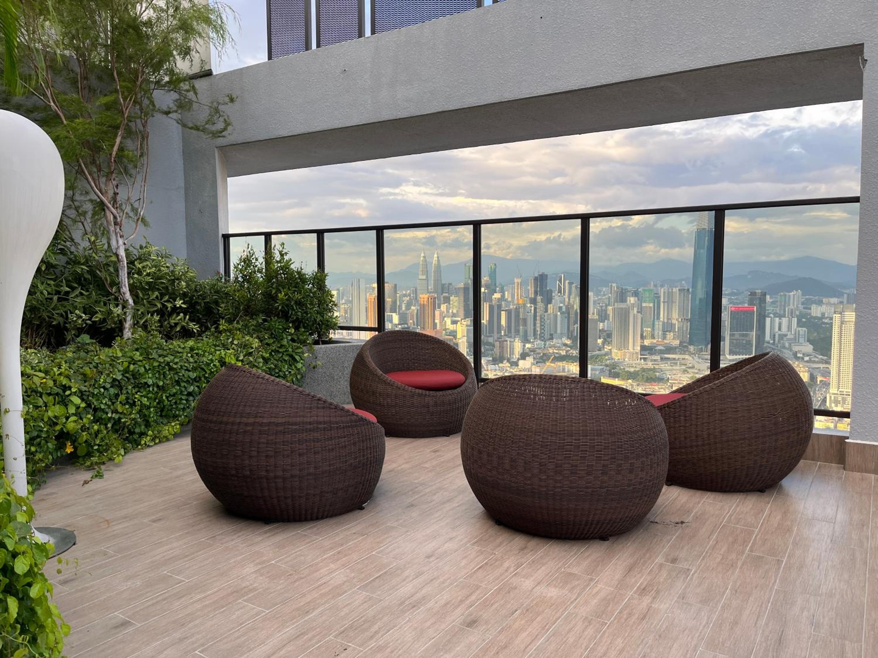 NJ Homestay AT TRION, KL
