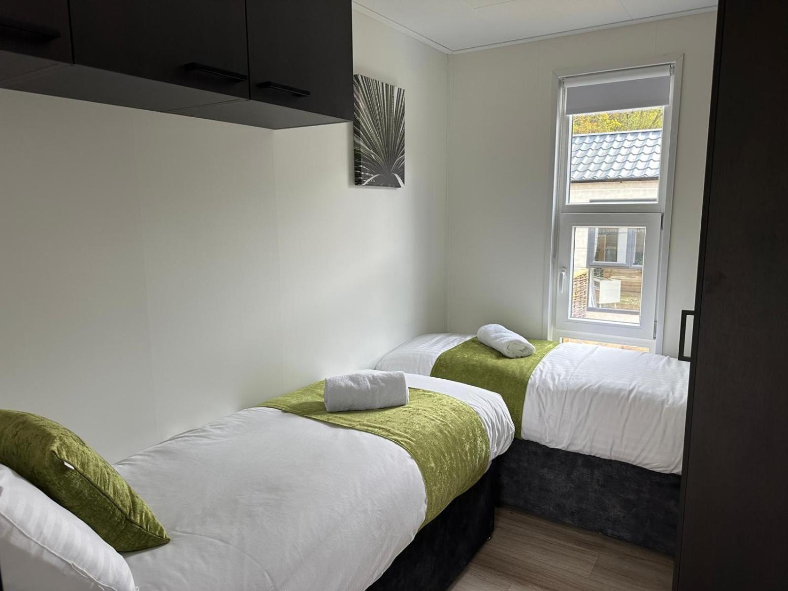 Kings Lynn Vacations - Woodlakes Park By Liv Retreats - Property Image 117