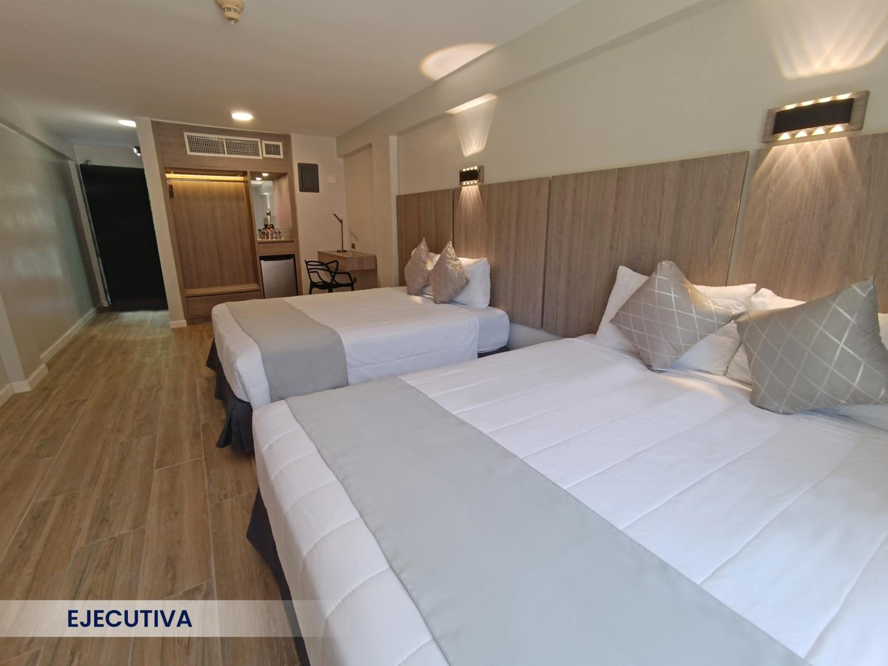 Hotel Margarita Dynasty - Photo 4