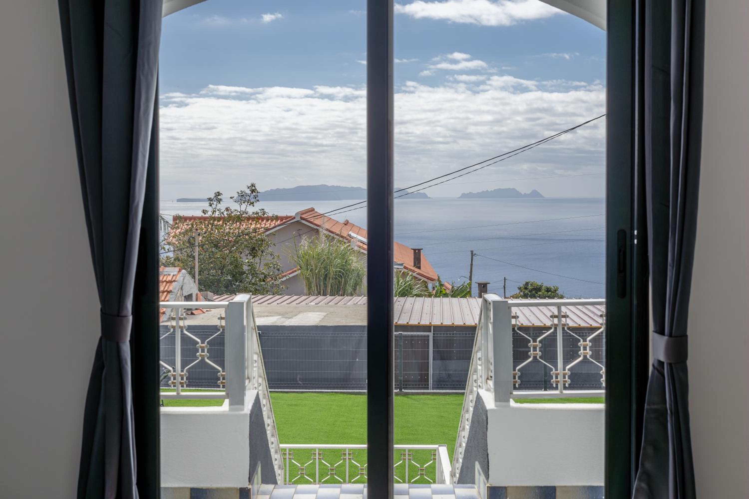 Maylily Seascape Villa view 3