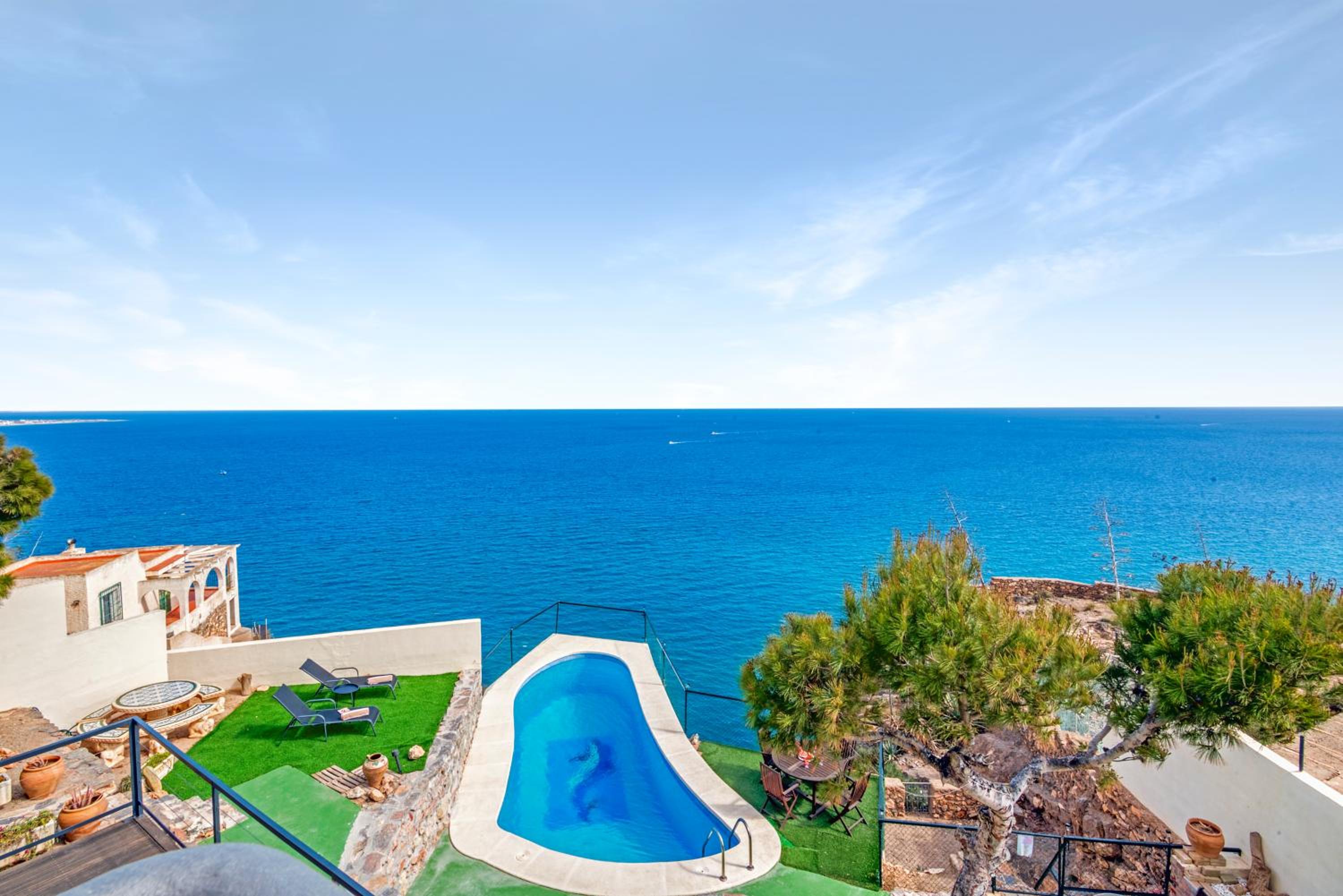 Villa Infinity I Sea Views I Pool I Jacuzzi I BBQ