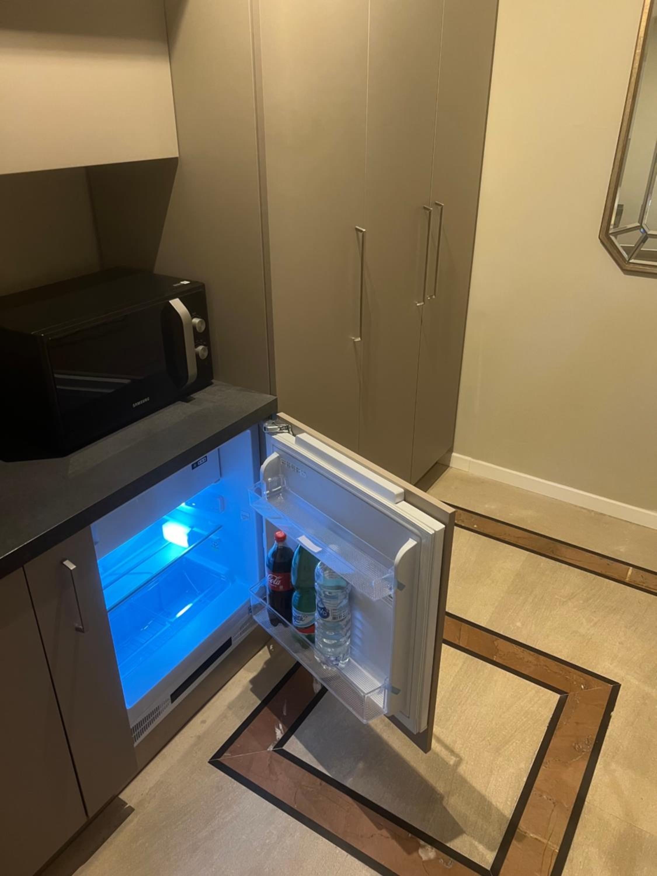 Rome luxury blue suites- LOVE