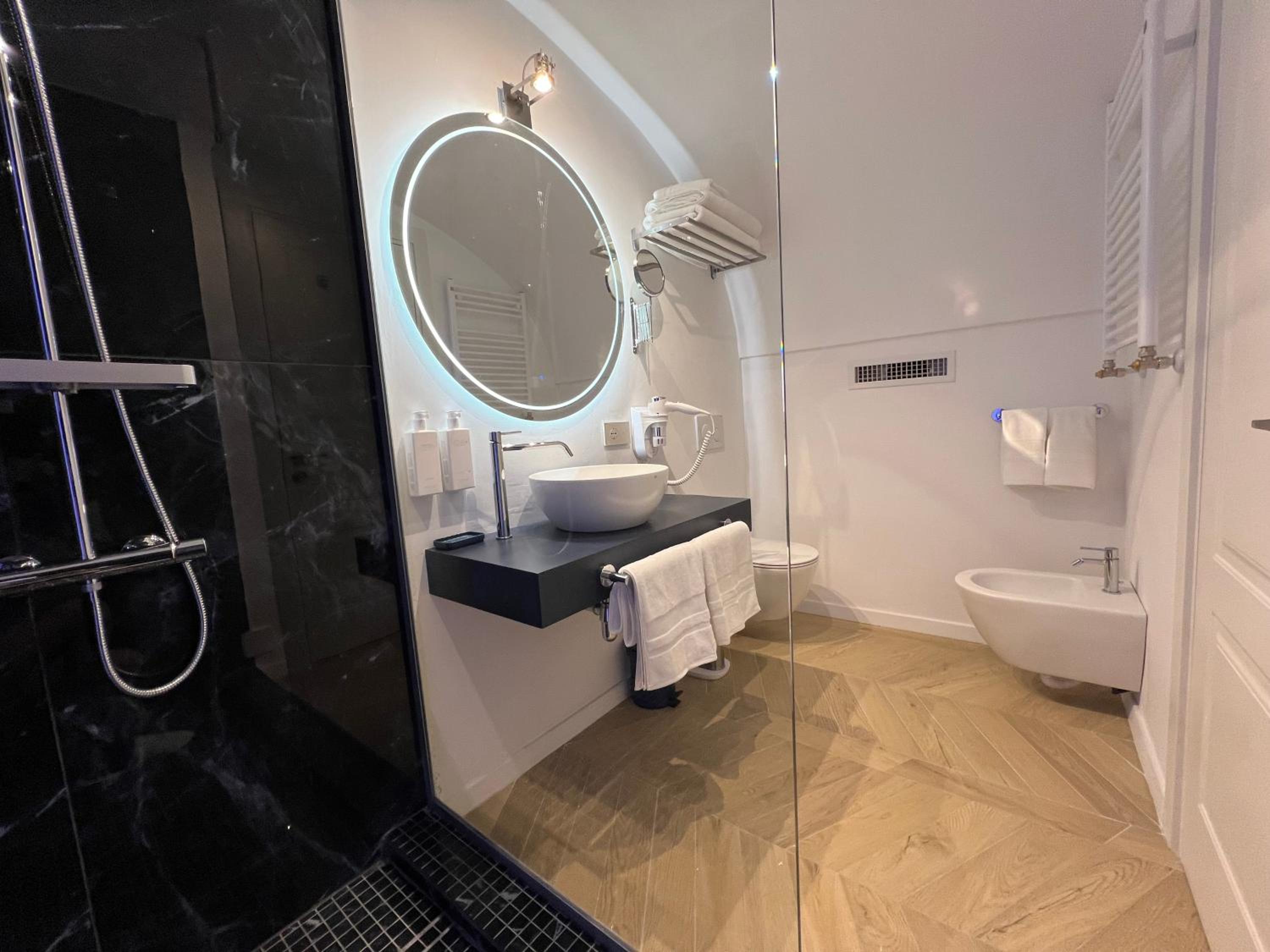 Rome luxury blue suites- LOVE