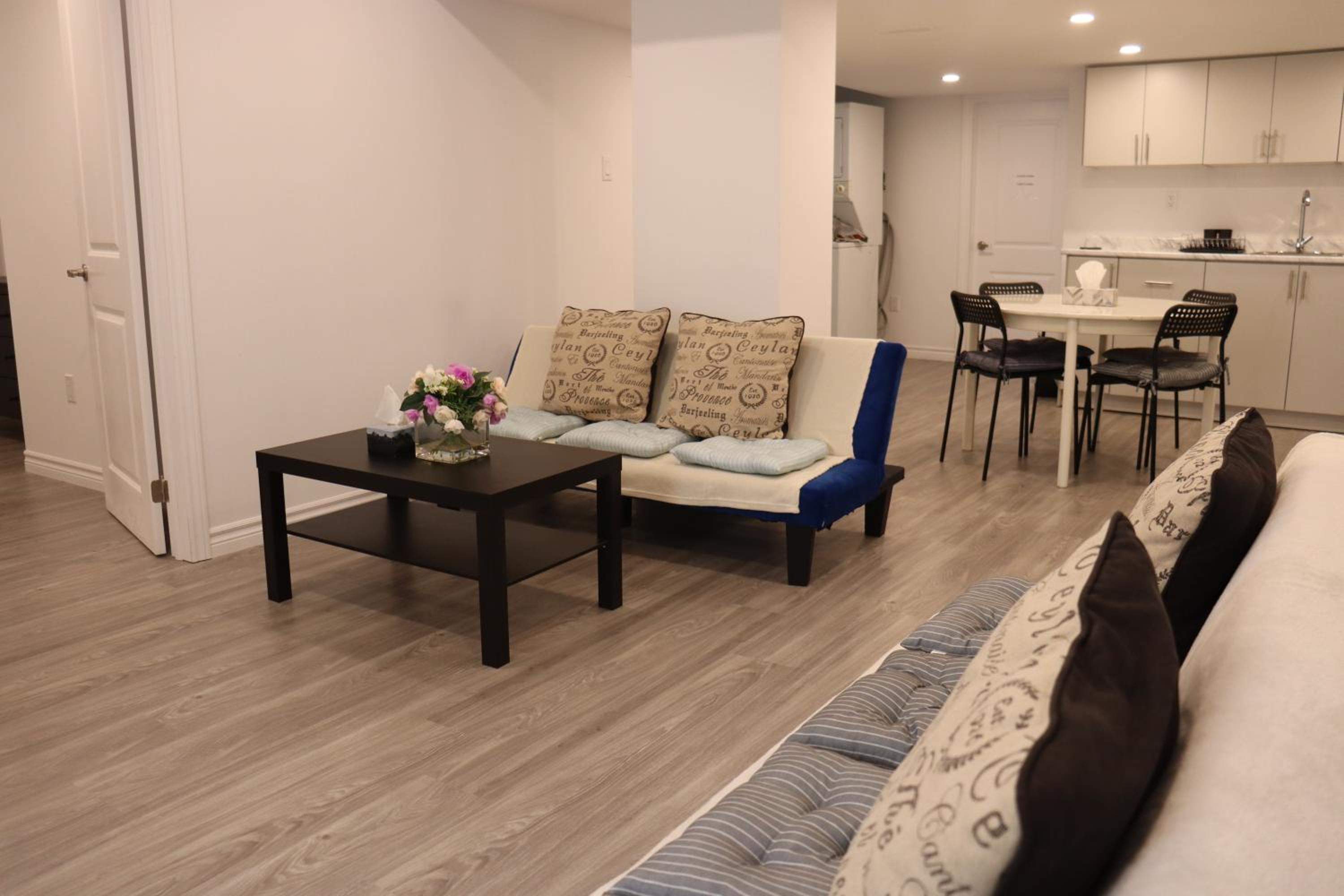 Spacious stay, 15 min to Niagara Falls & US border