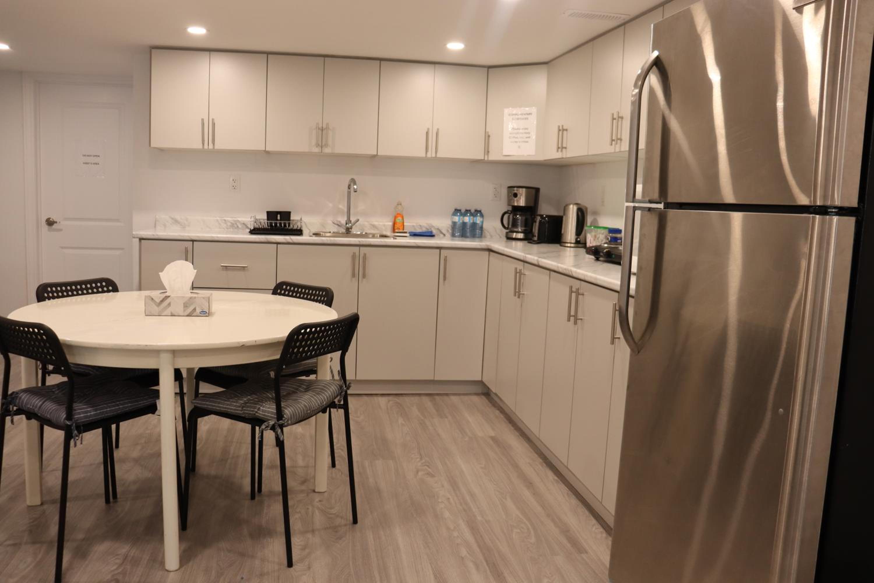 Spacious stay, 15 min to Niagara Falls & US border