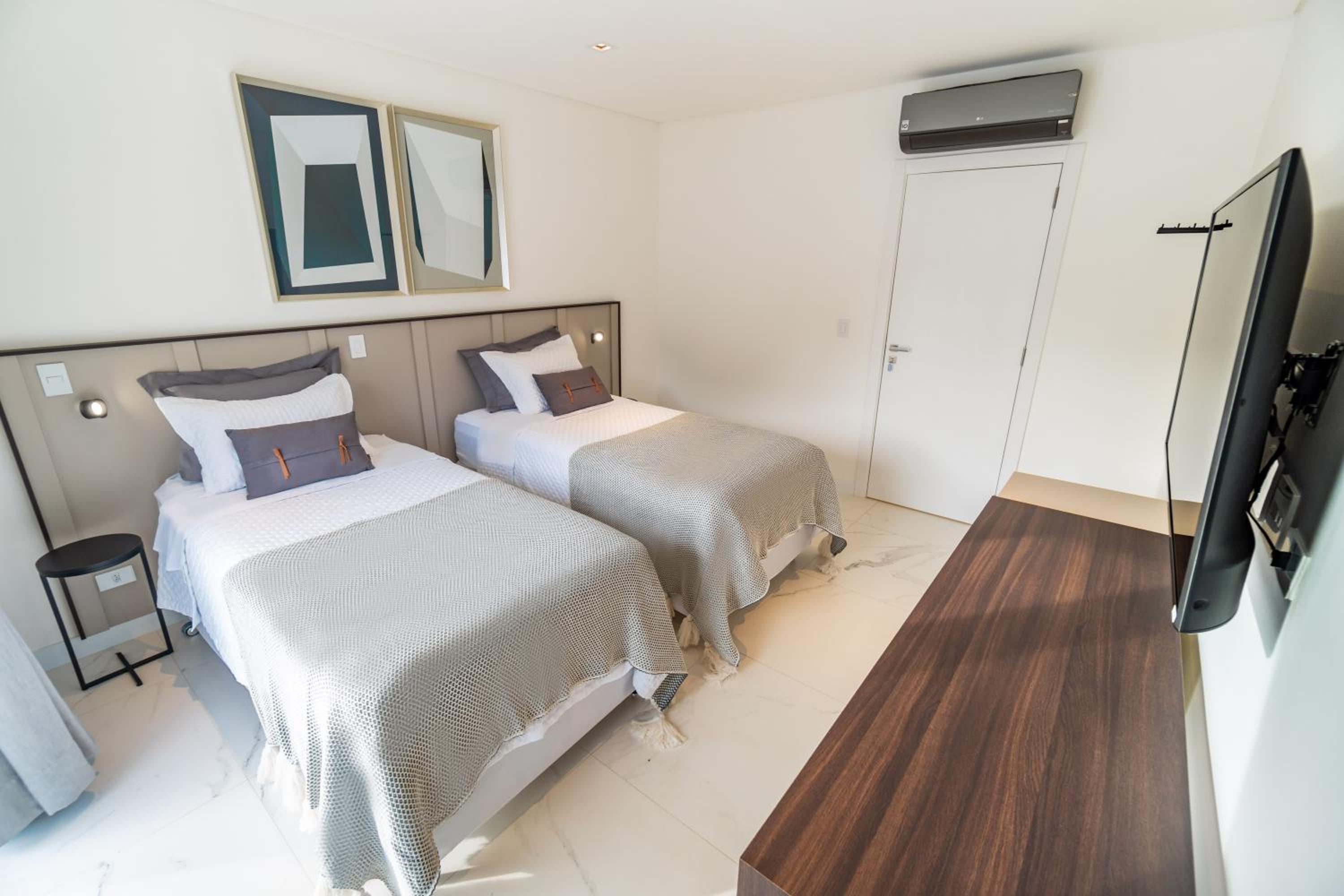 Kamabre Luxury Villas