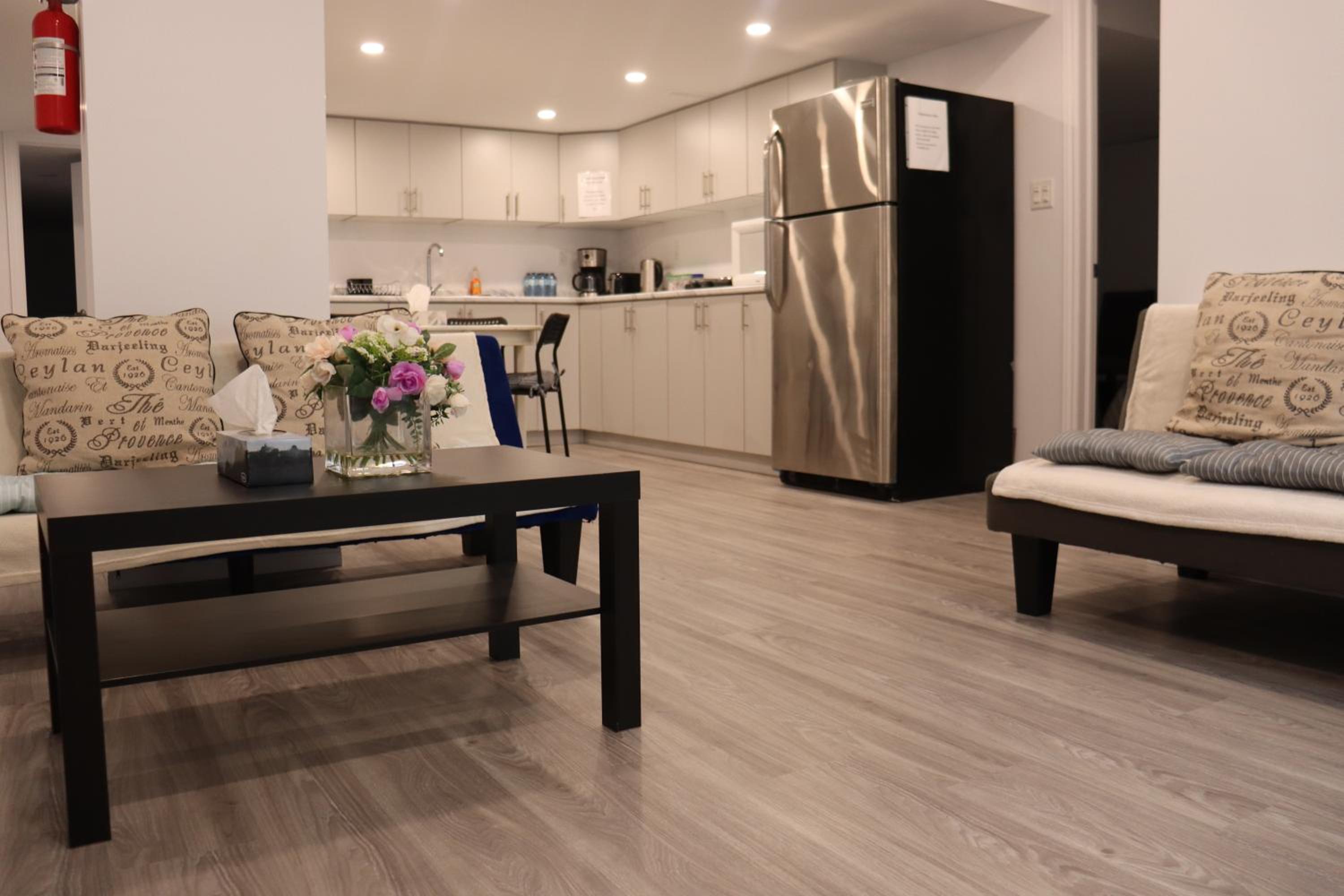 Spacious stay, 15 min to Niagara Falls & US border