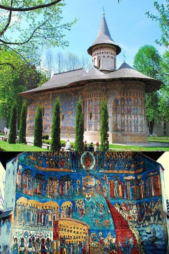 Blumenhof Bucovina view 3