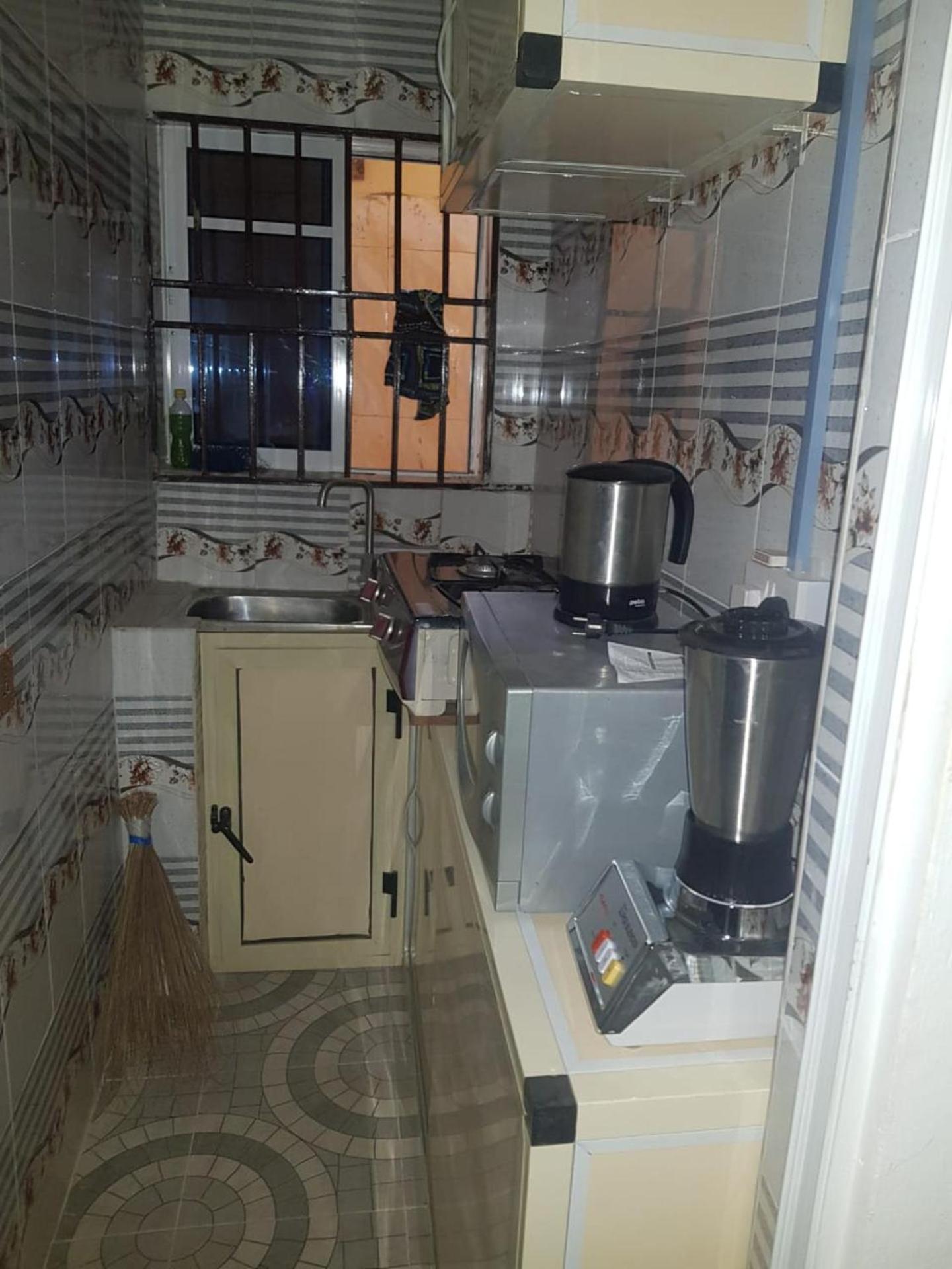 Lagos 1-Bed Apt Sleeps 2 with AirCon & Parking