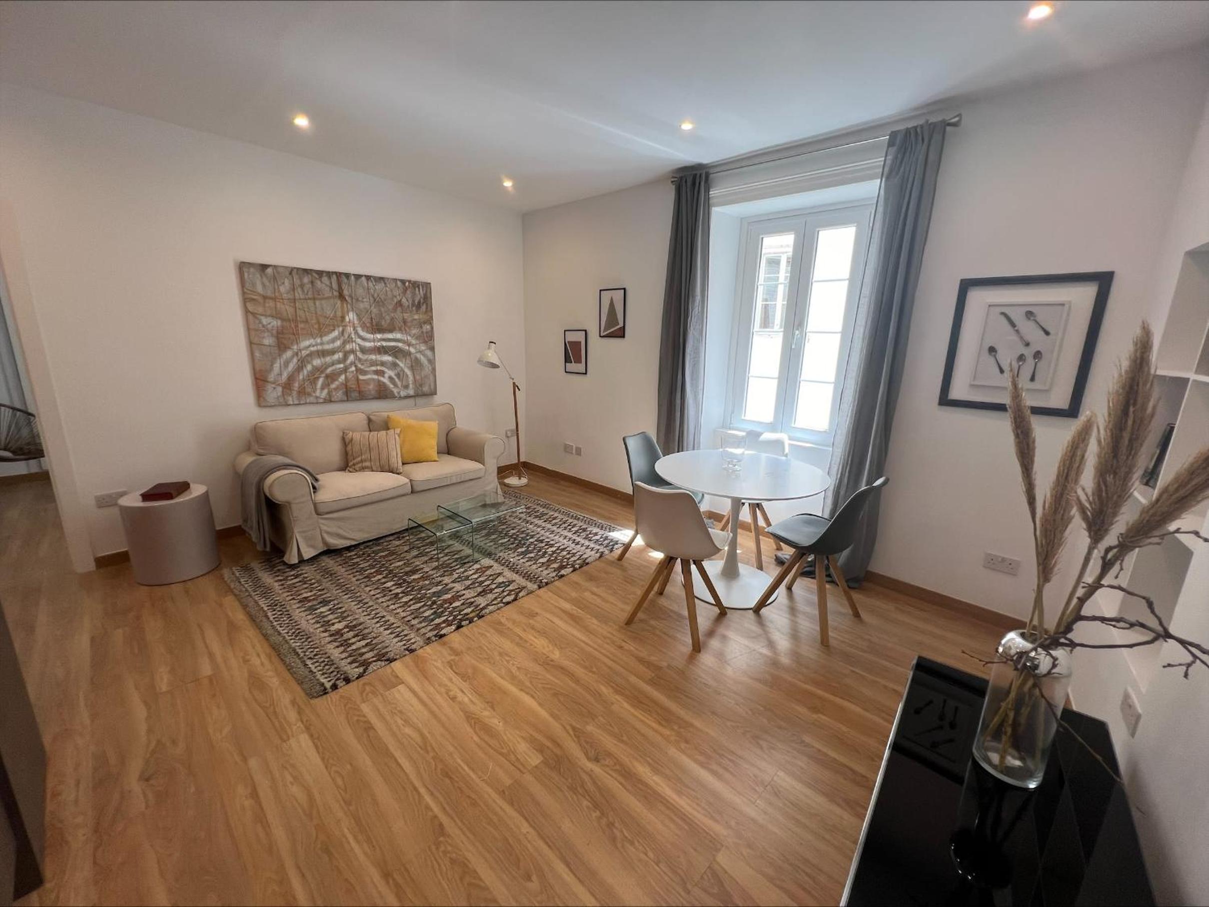 2-BR Gem in Gibraltar's Heart view 4