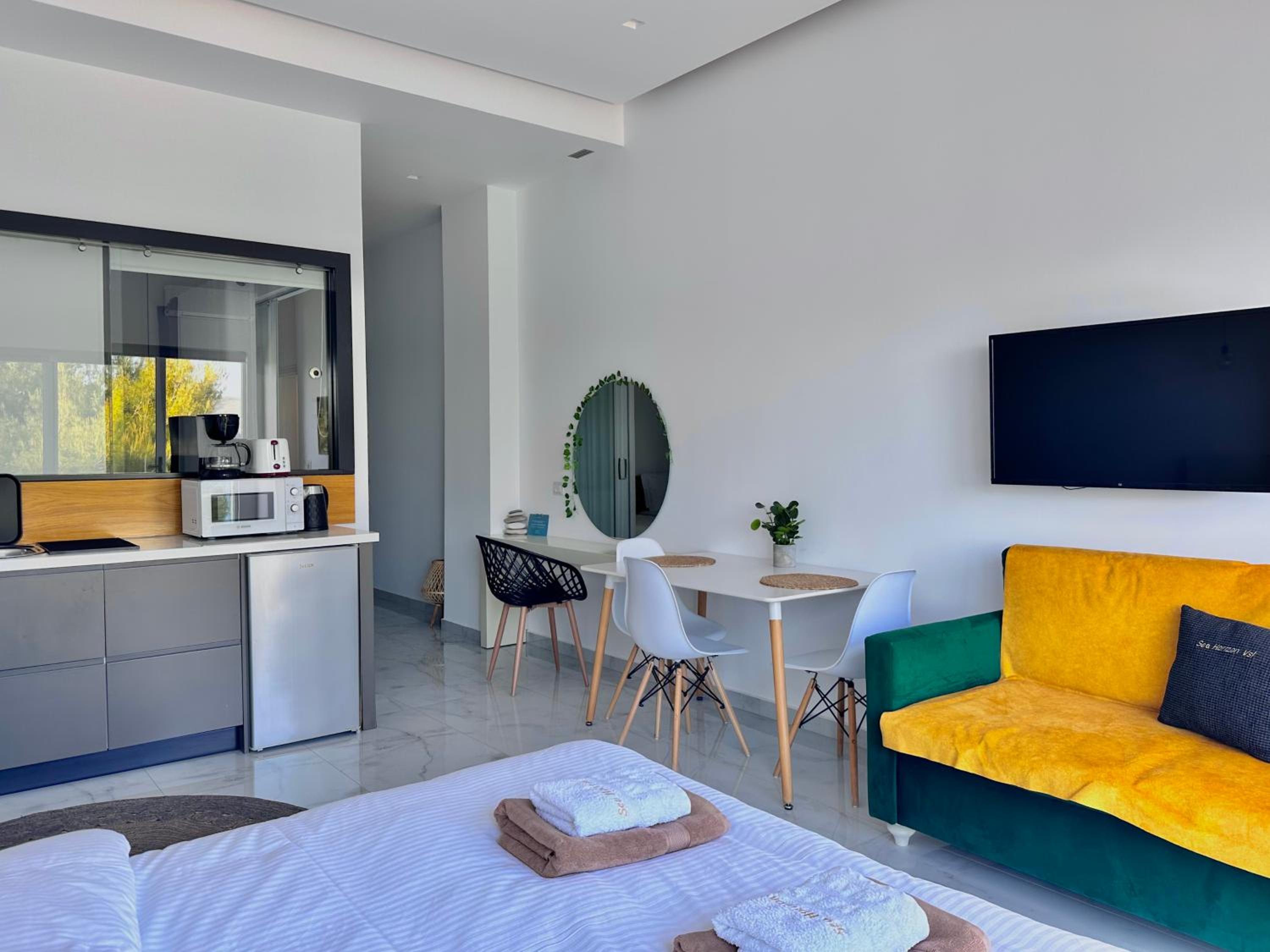 Sea Horizon Vsl Suites & Apartments
