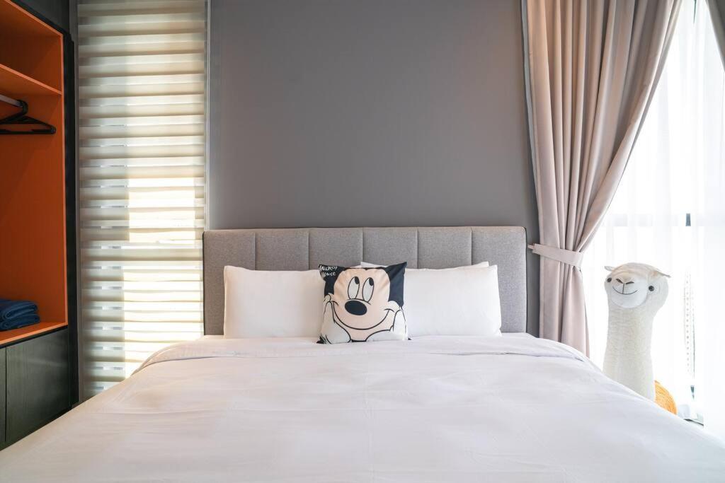 Mickey's Magic Urban Suites Jelutong Penang, Seaview