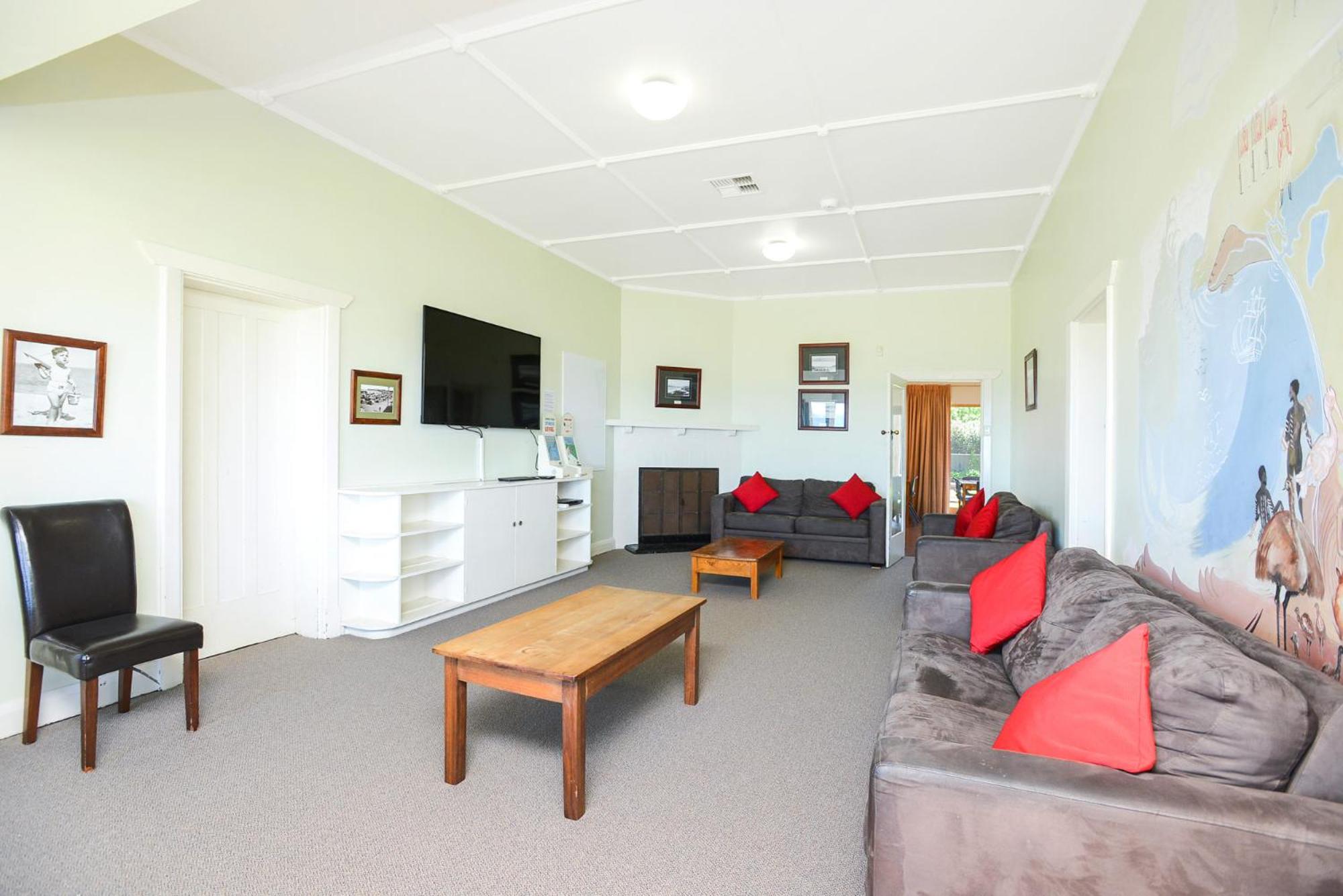 Beachfront Bliss - Wi-fi Bbq Group House